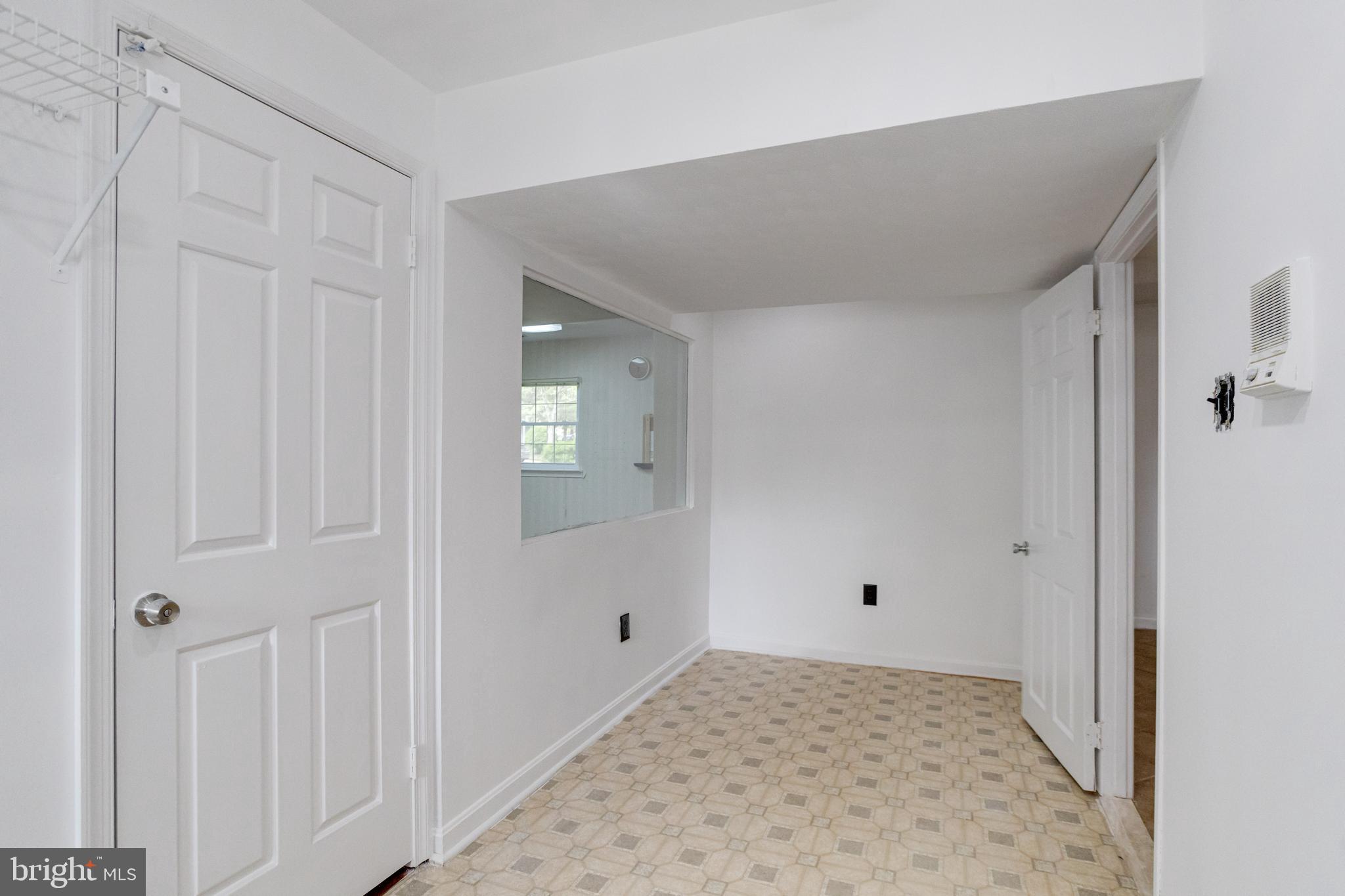 HUNTINGTON EAST - Residential