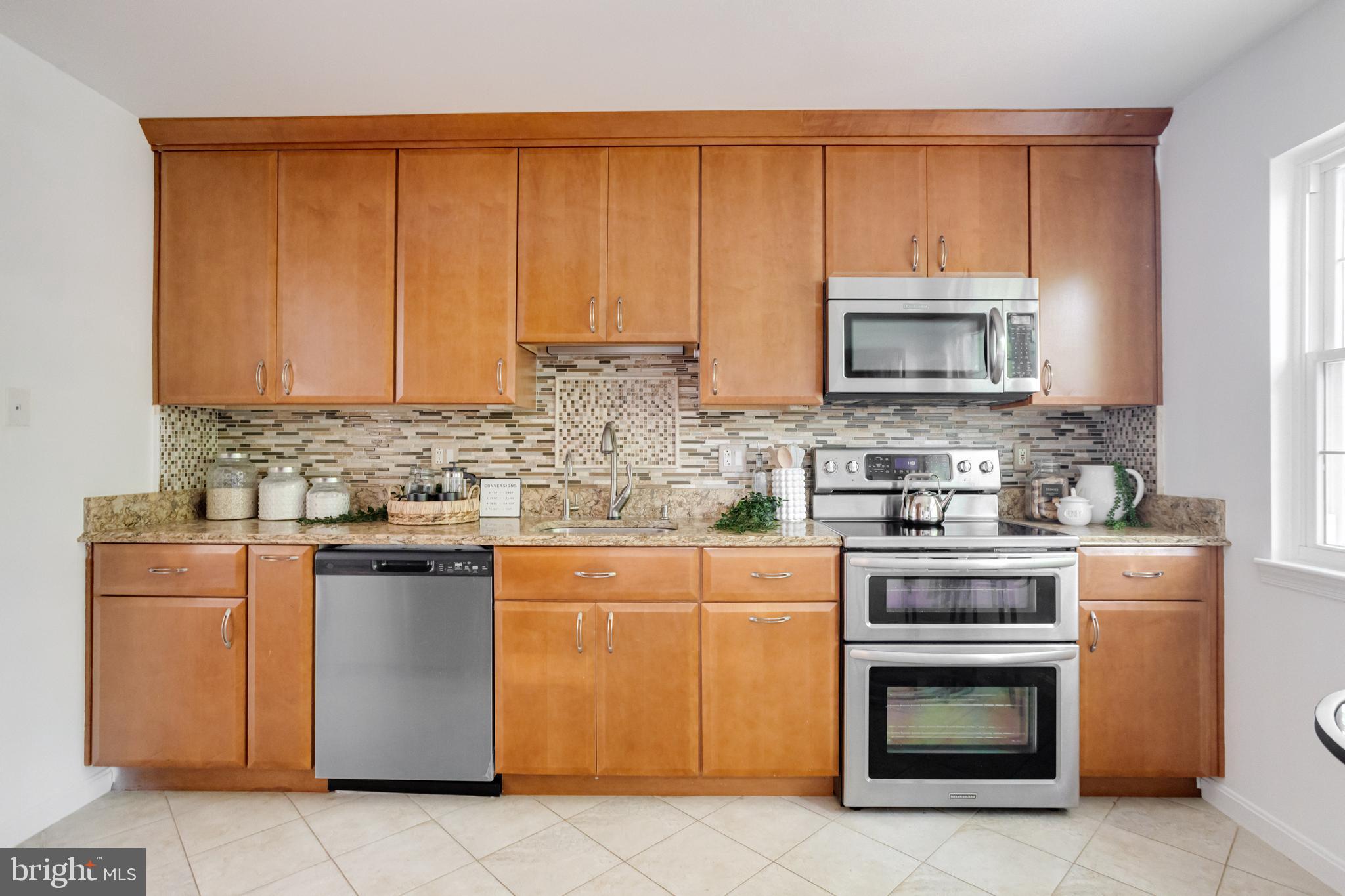 HUNTINGTON EAST - Residential