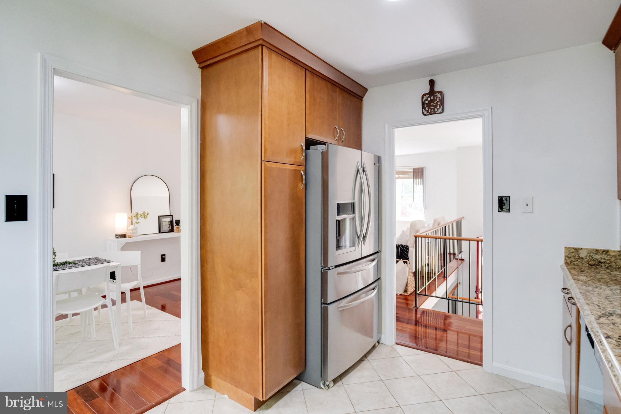 HUNTINGTON EAST - Residential