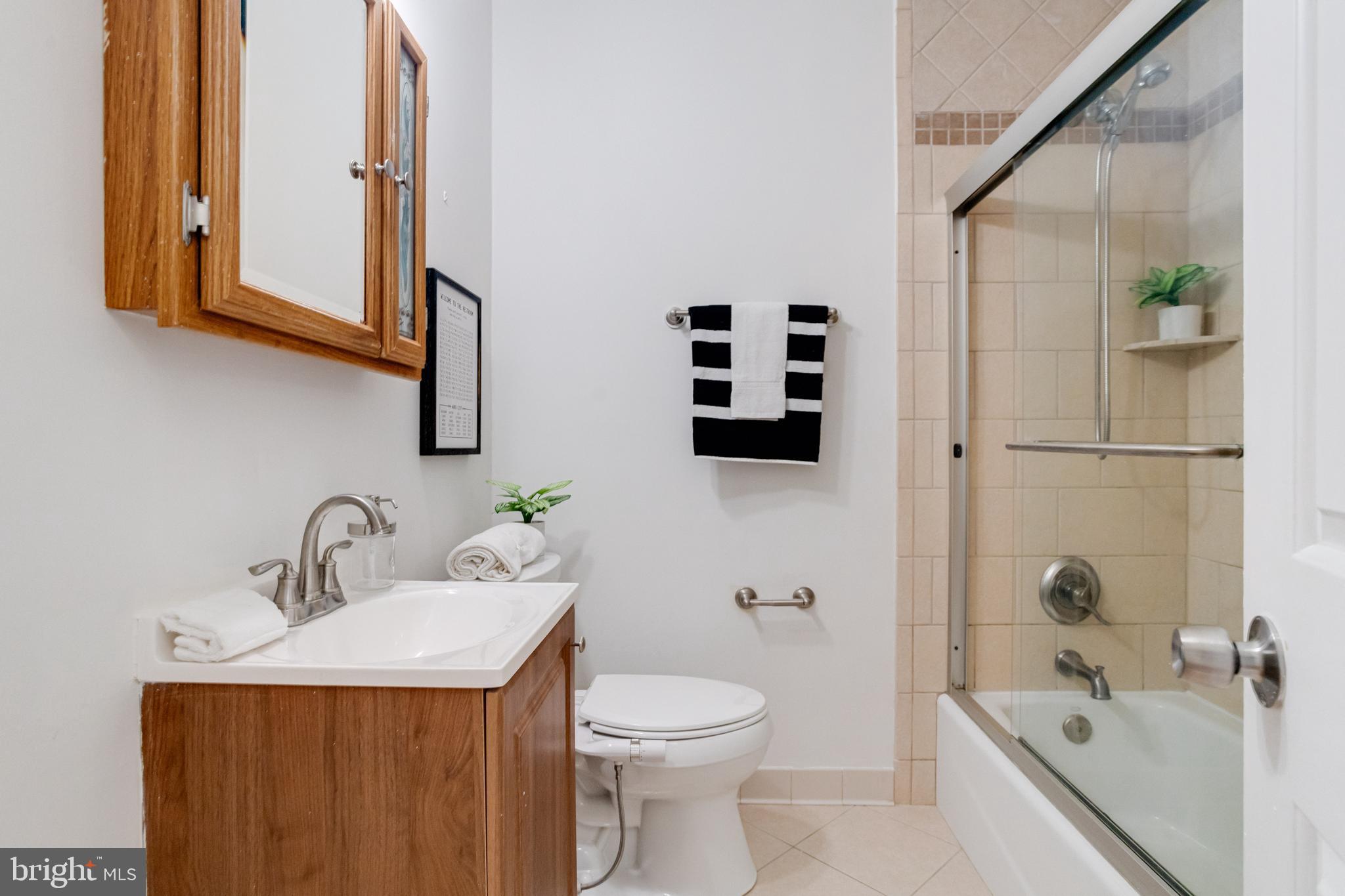 HUNTINGTON EAST - Residential