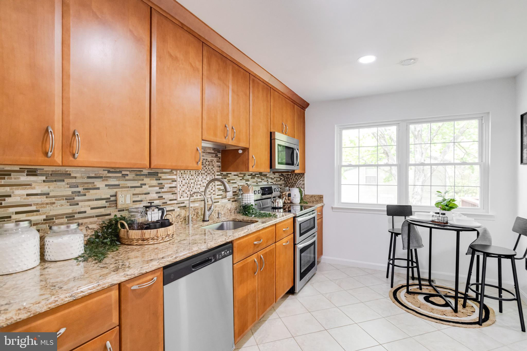 HUNTINGTON EAST - Residential