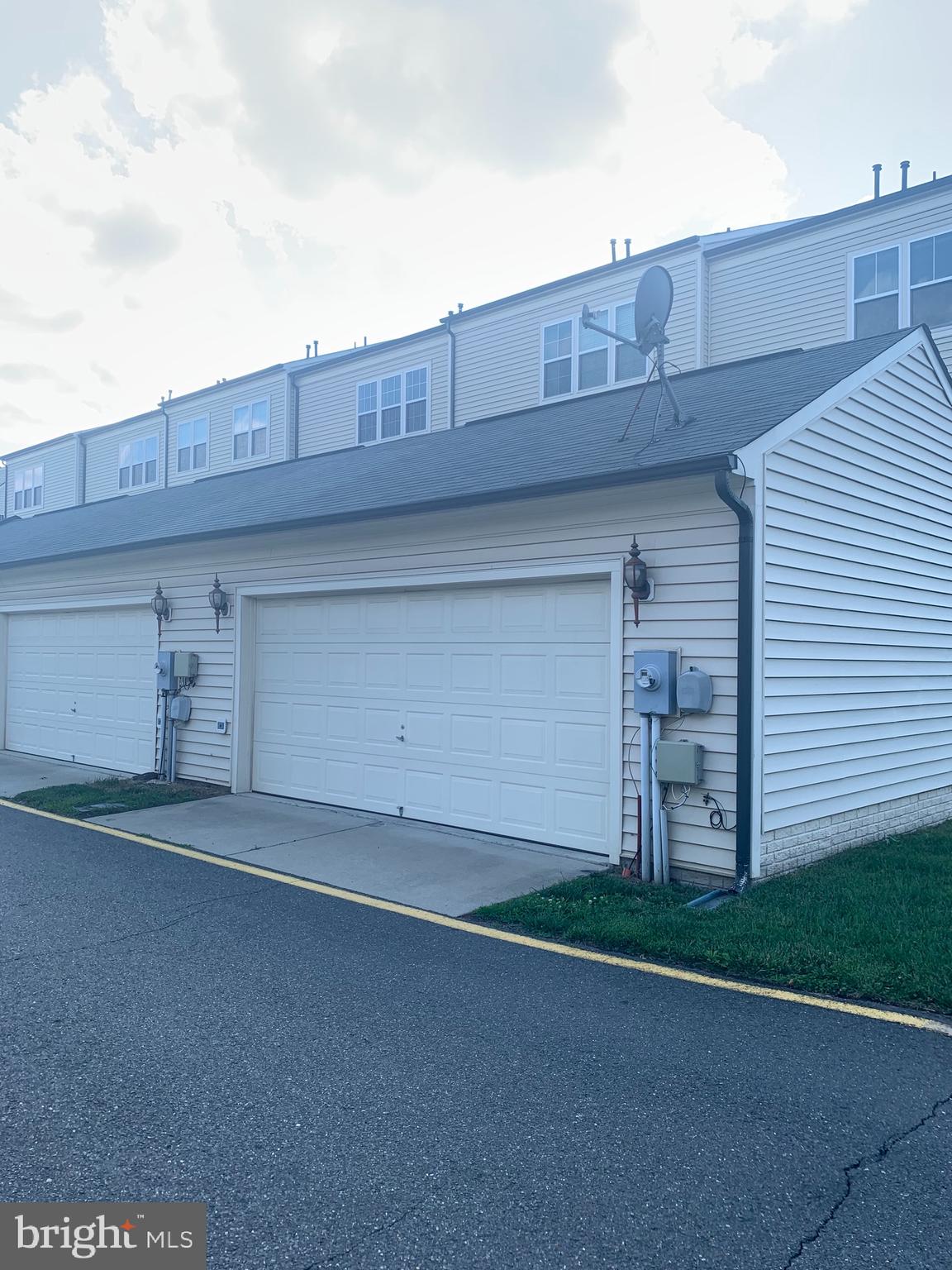 PEMBROOKE/VICTORY LAKES - Residential Lease