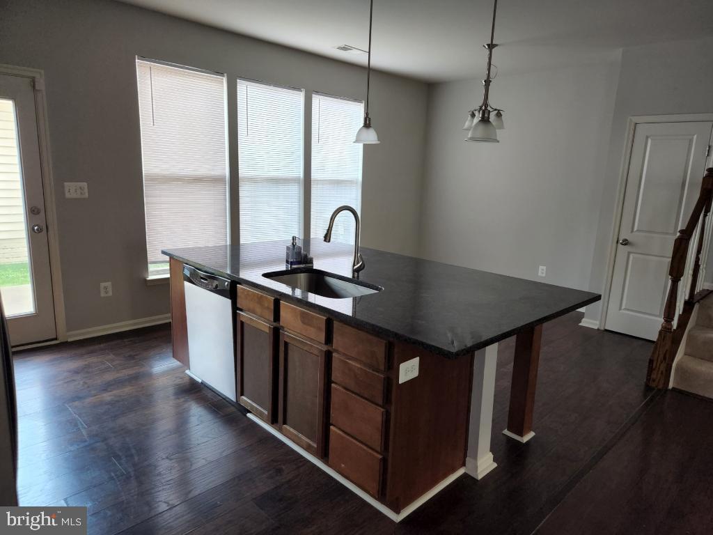 PEMBROOKE/VICTORY LAKES - Residential Lease