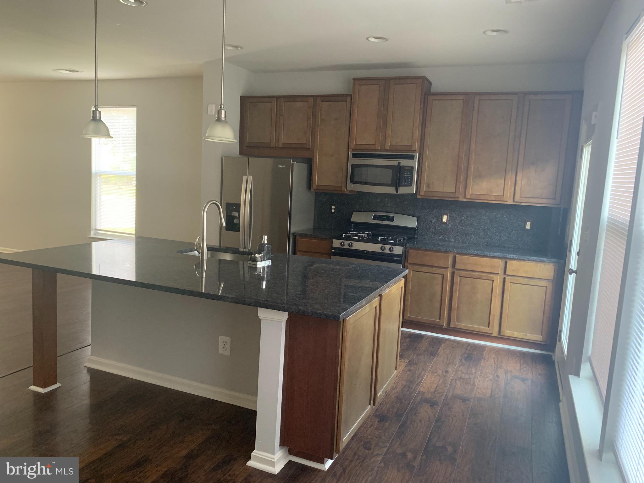 PEMBROOKE/VICTORY LAKES - Residential Lease