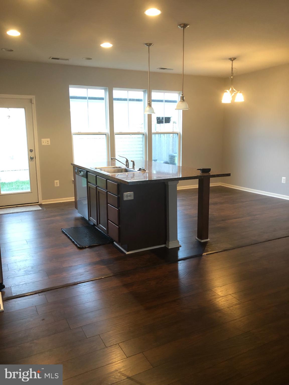 PEMBROOKE/VICTORY LAKES - Residential Lease