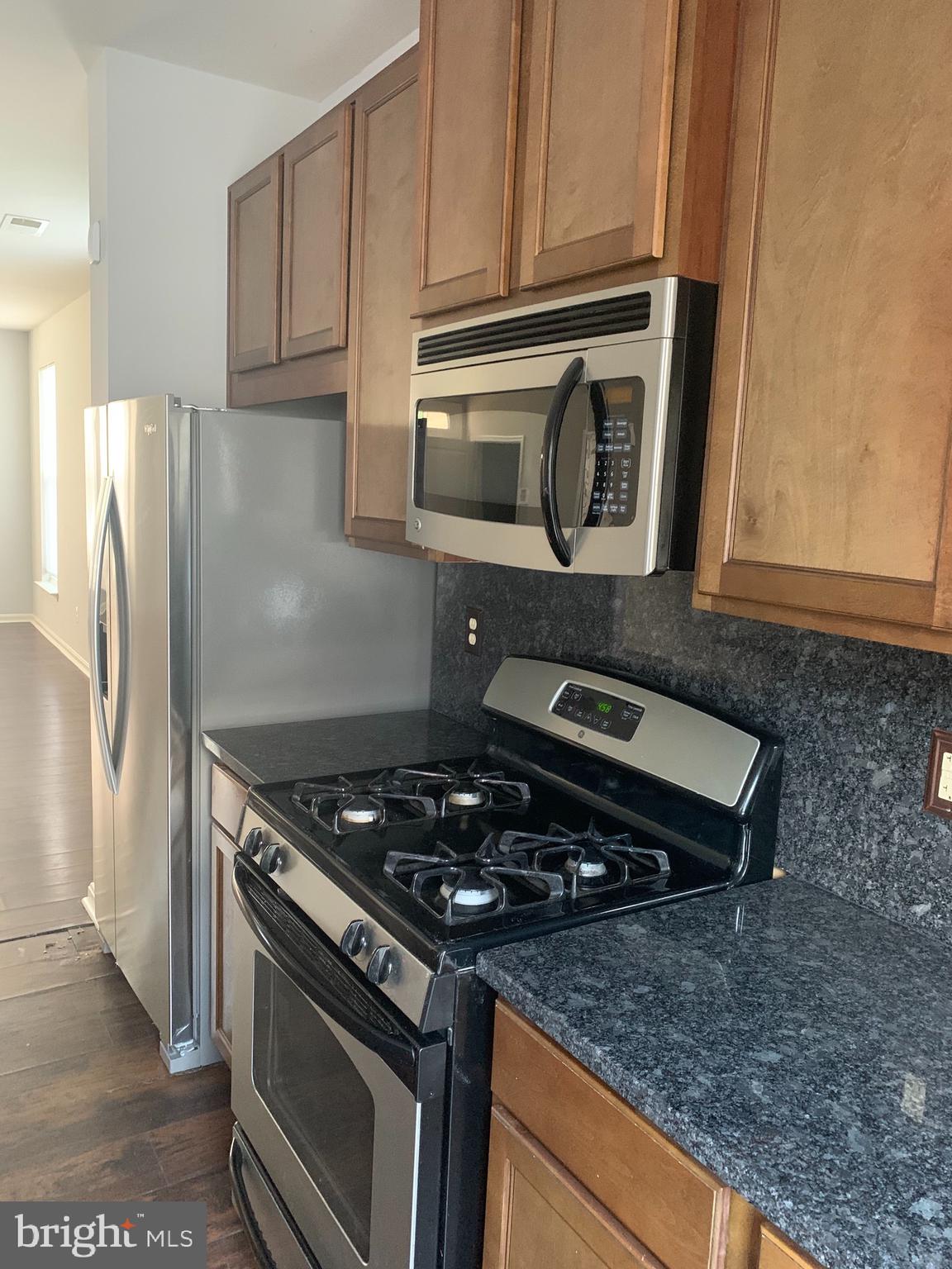 PEMBROOKE/VICTORY LAKES - Residential Lease