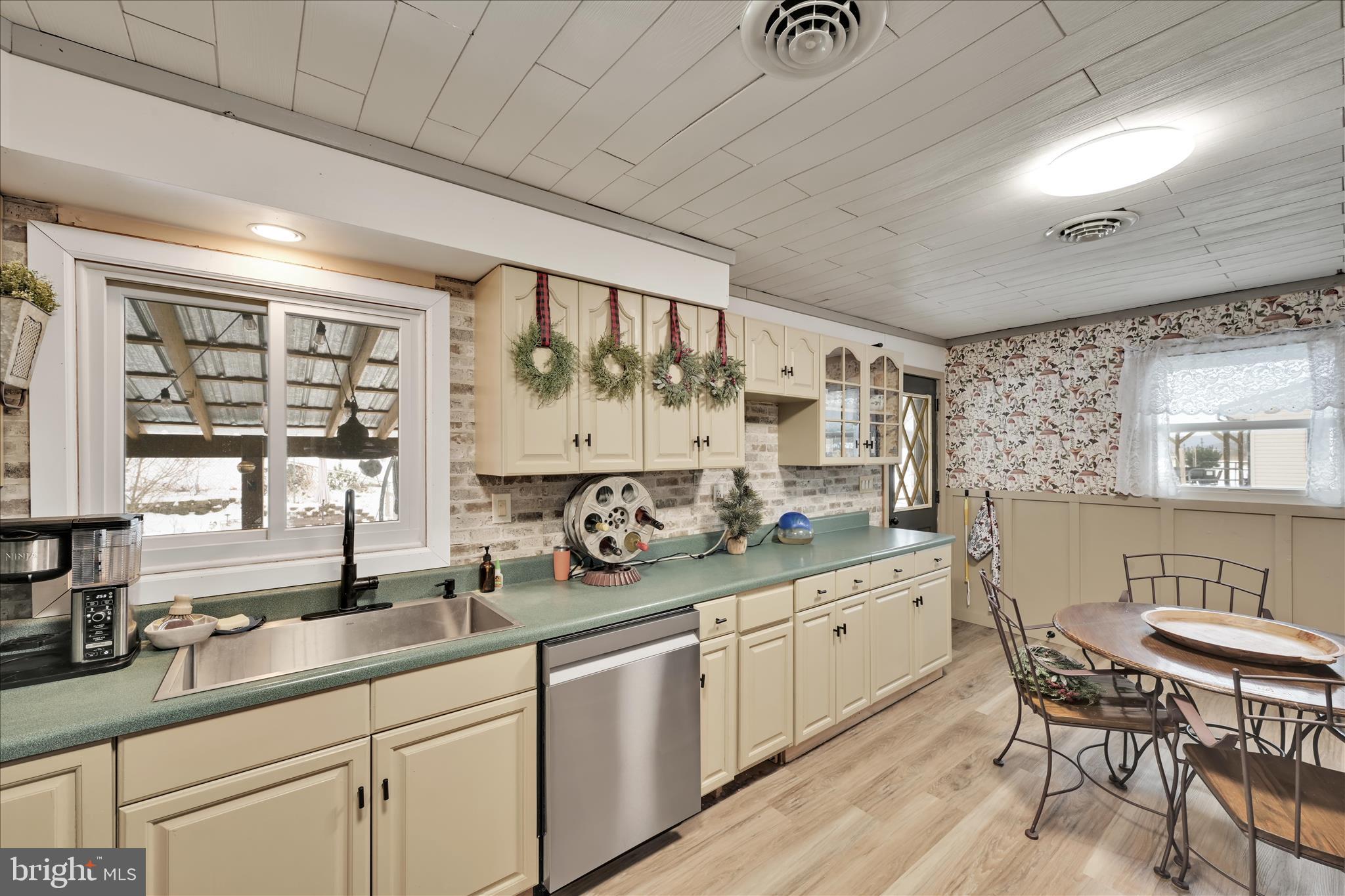 OAK GROVE - Residential