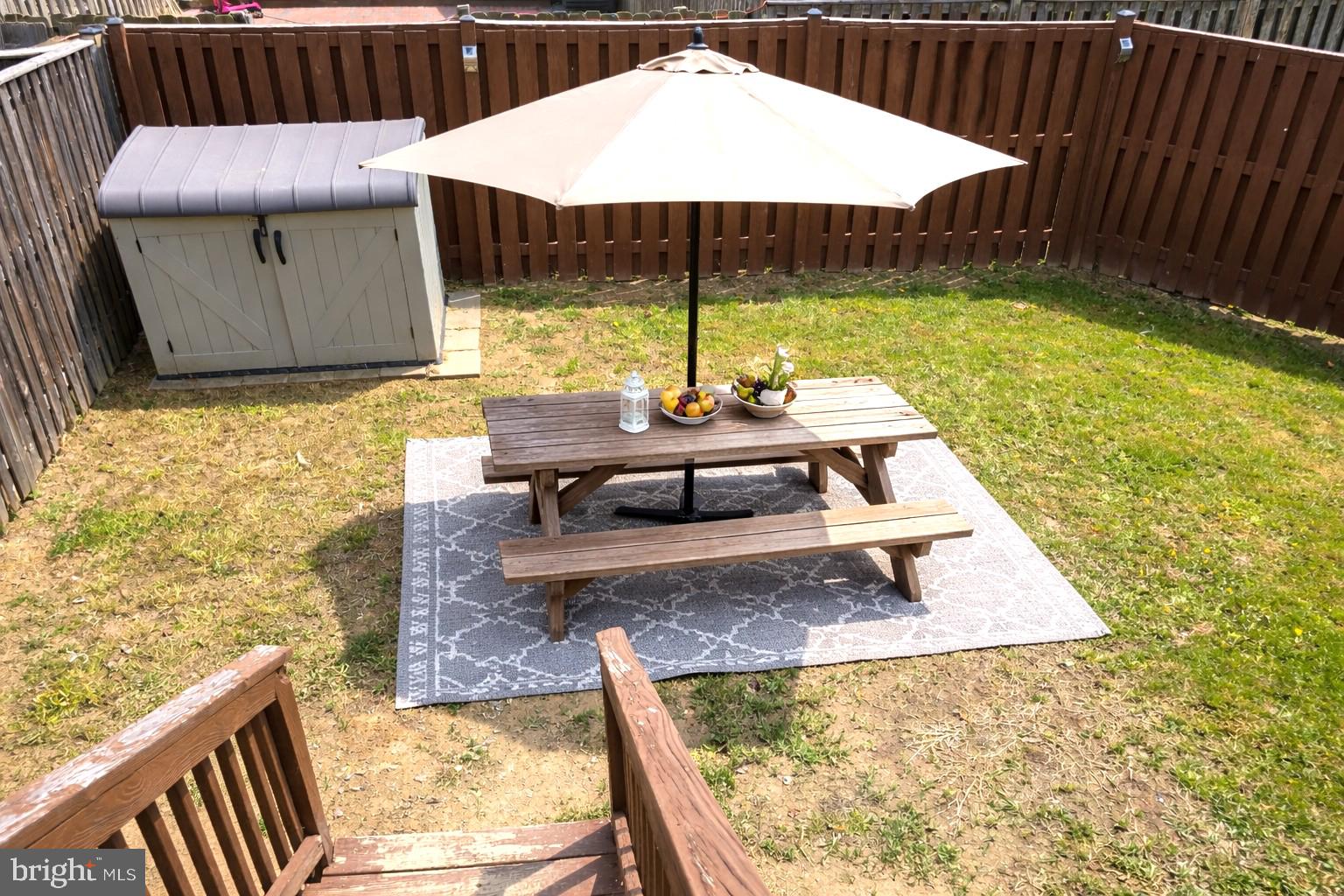 LAKEVIEW TOWNHOUSES - Residential