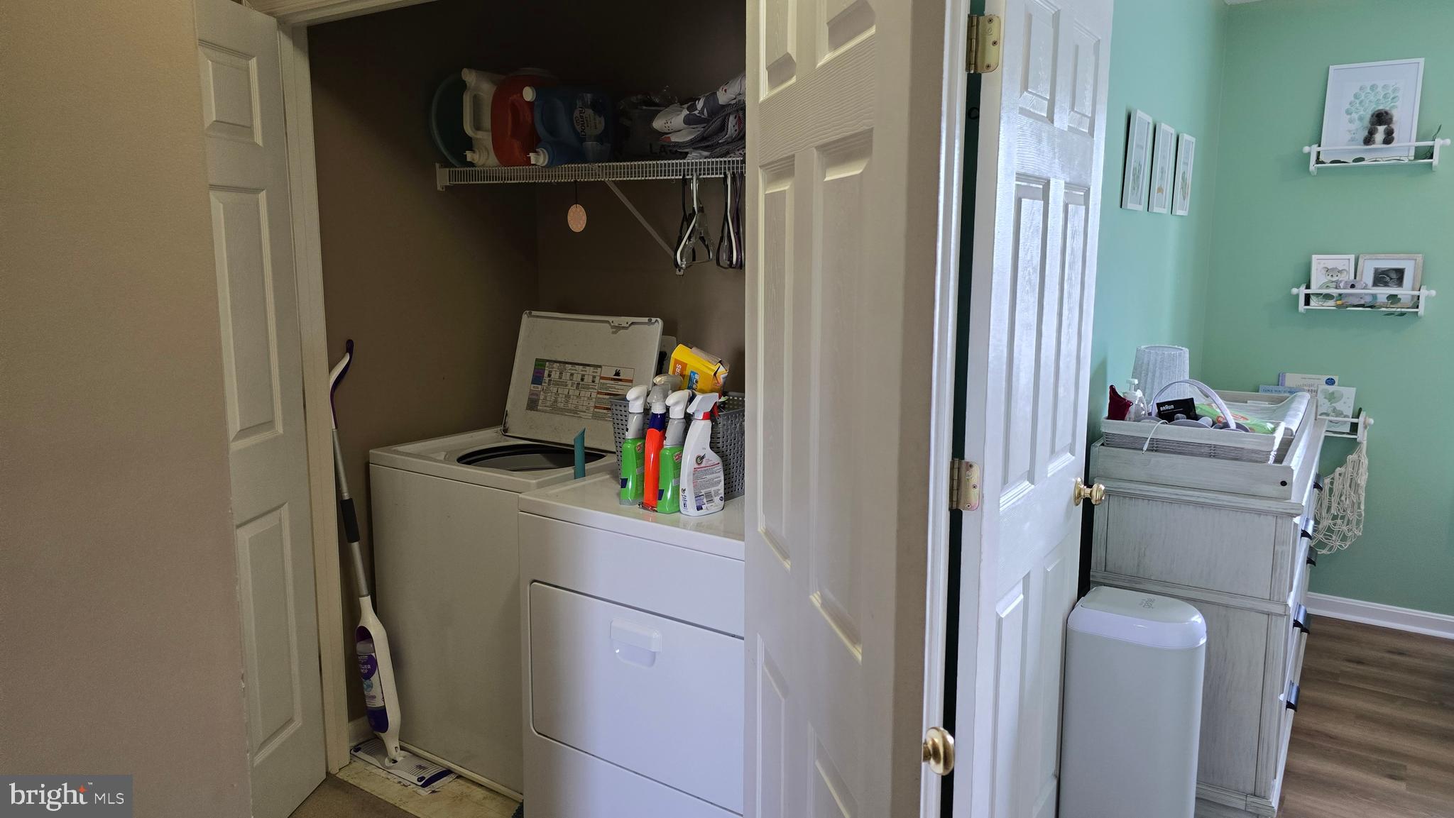 LAKEVIEW TOWNHOUSES - Residential