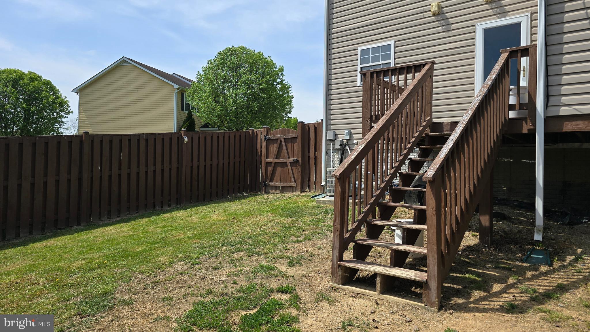 LAKEVIEW TOWNHOUSES - Residential