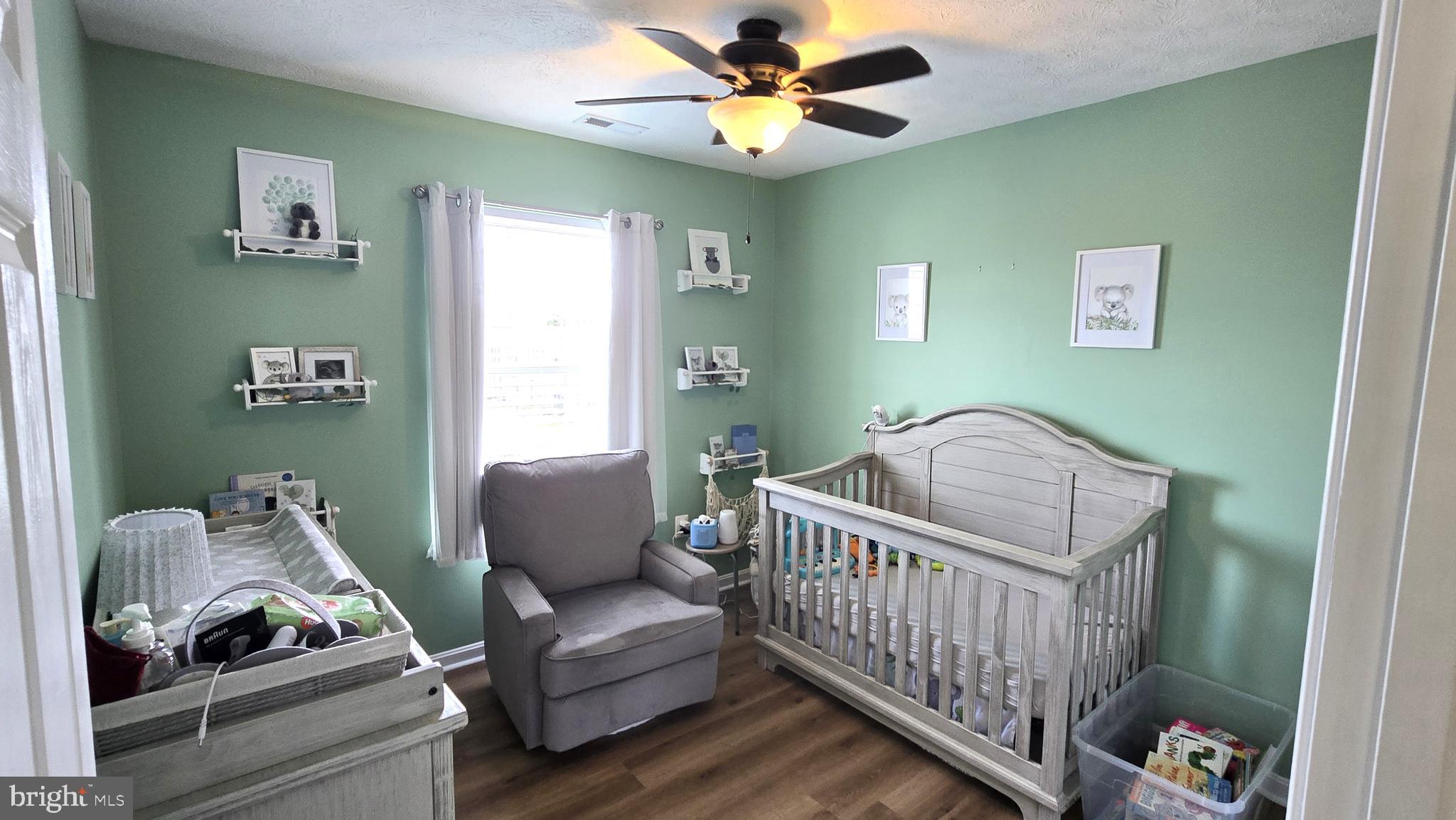 LAKEVIEW TOWNHOUSES - Residential