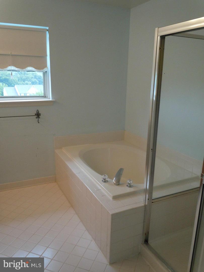 DALE CITY - Residential Lease