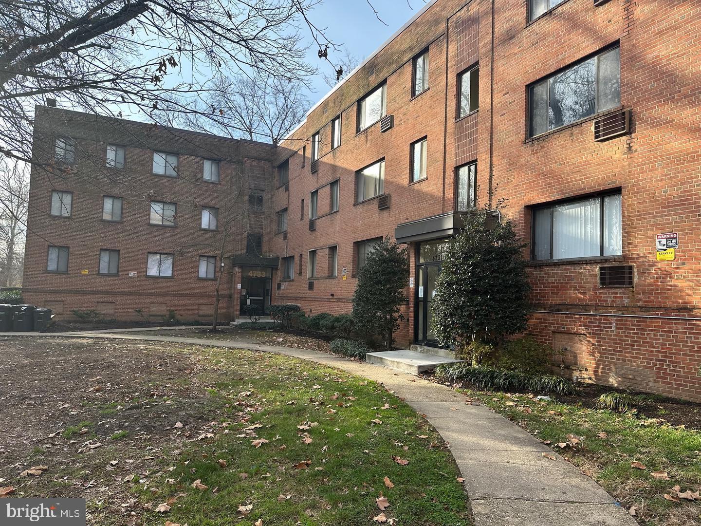 4733 1ST STREET SW 102