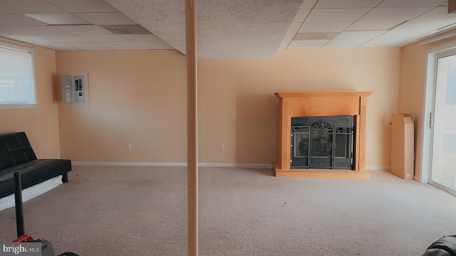 LAUREL RIDGE - Residential