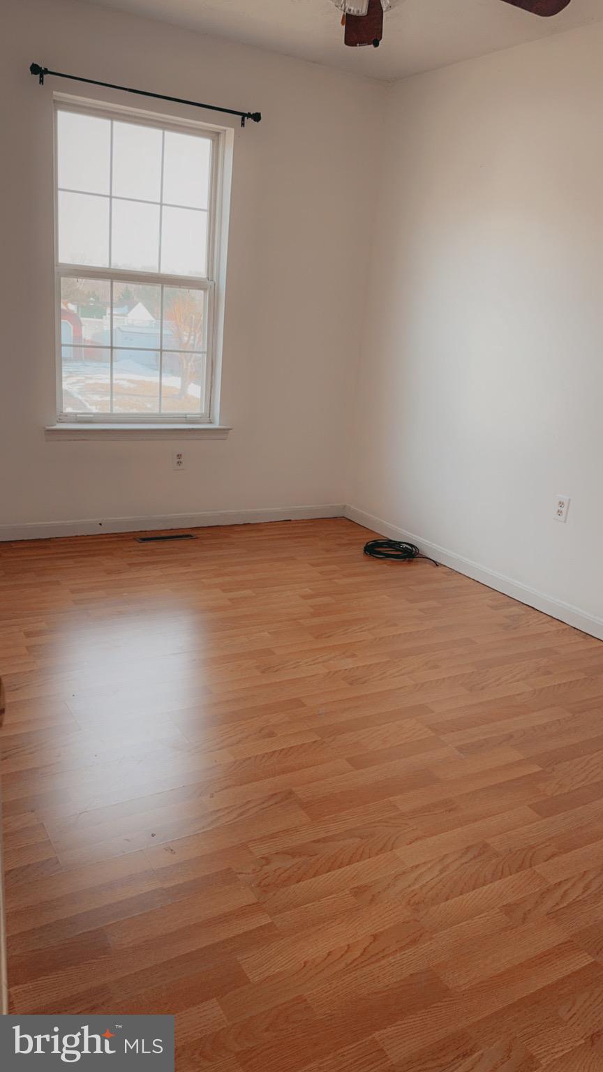 LAUREL RIDGE - Residential