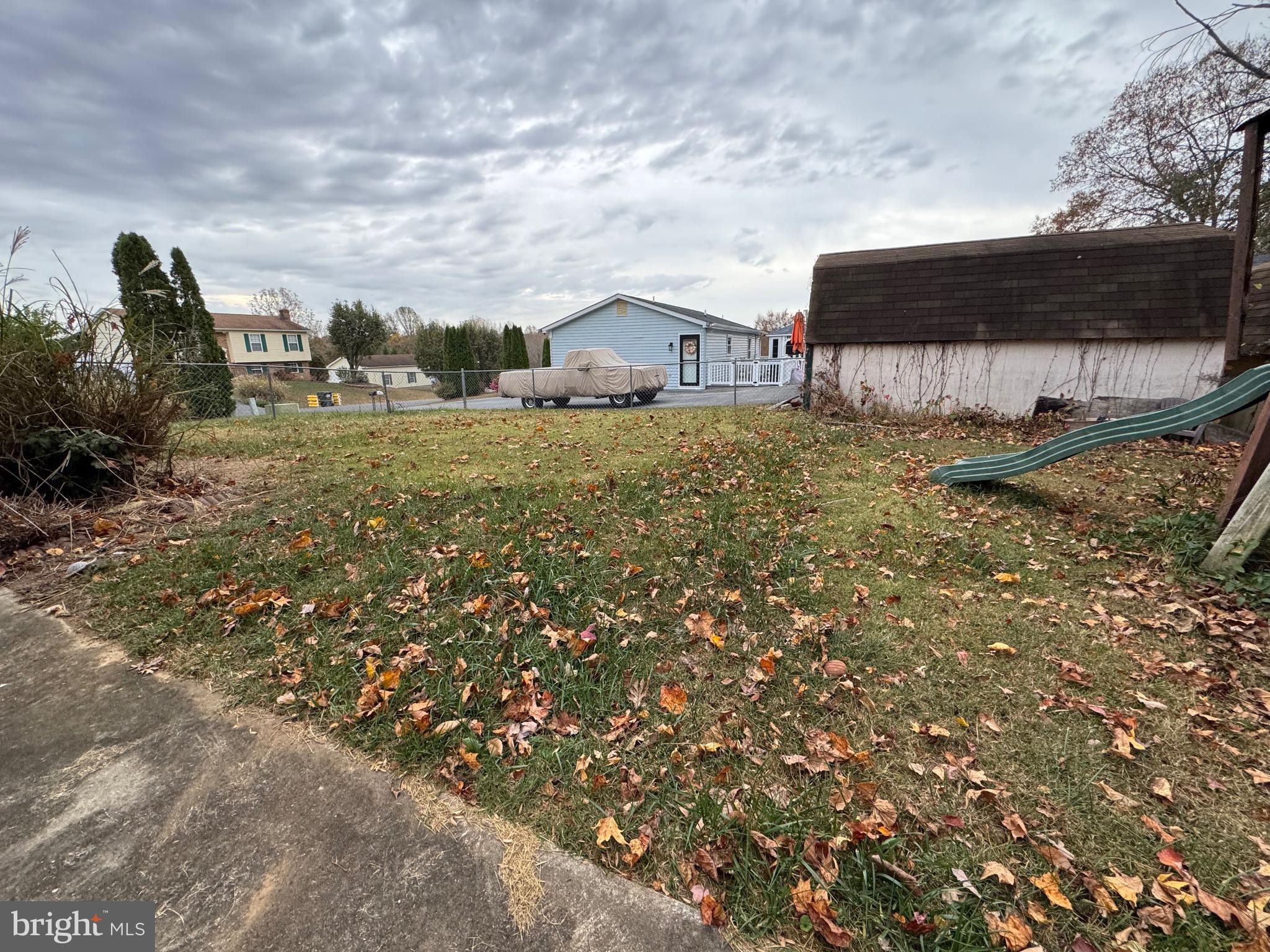 LAUREL RIDGE - Residential