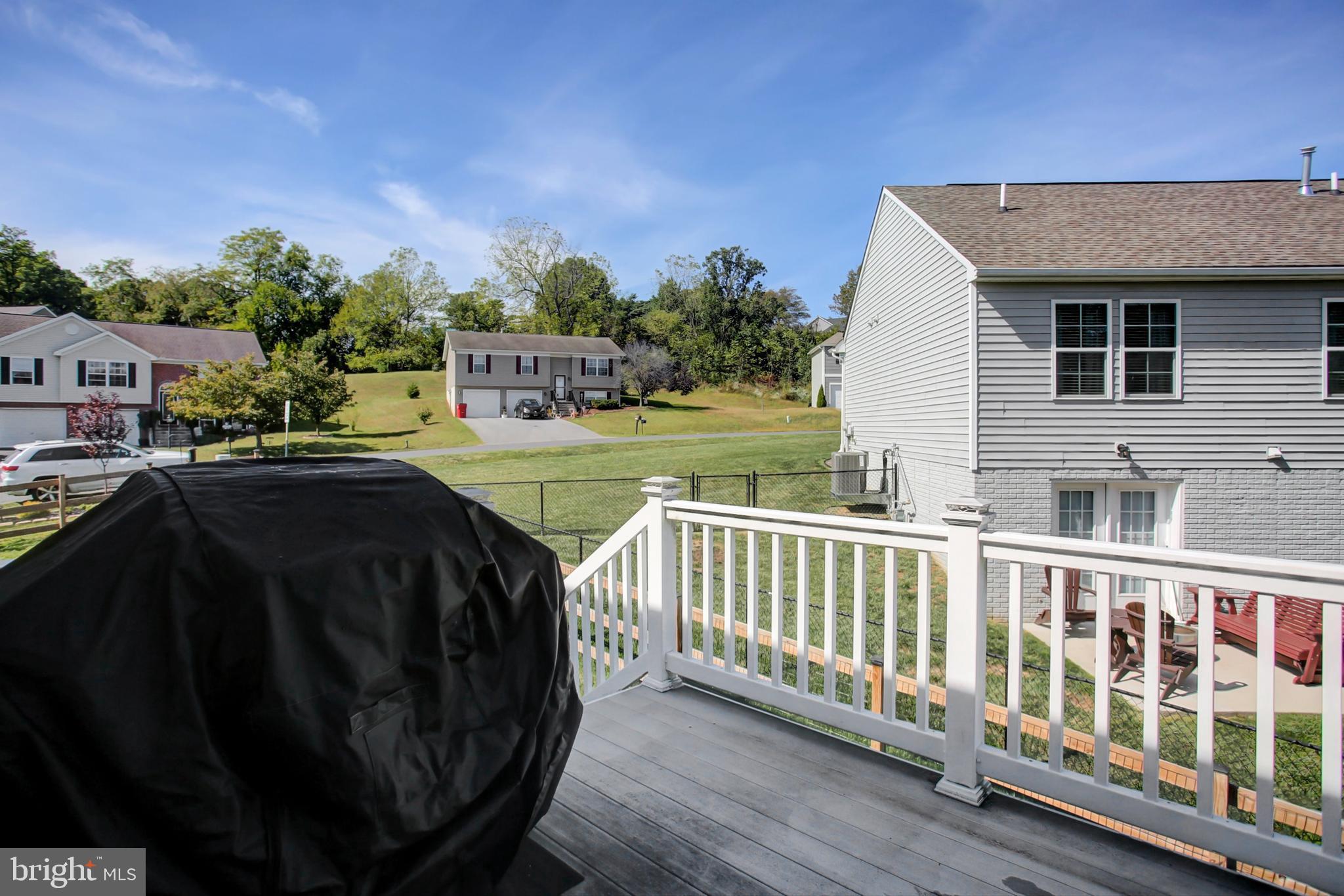 MARTINS RIDGE - Residential