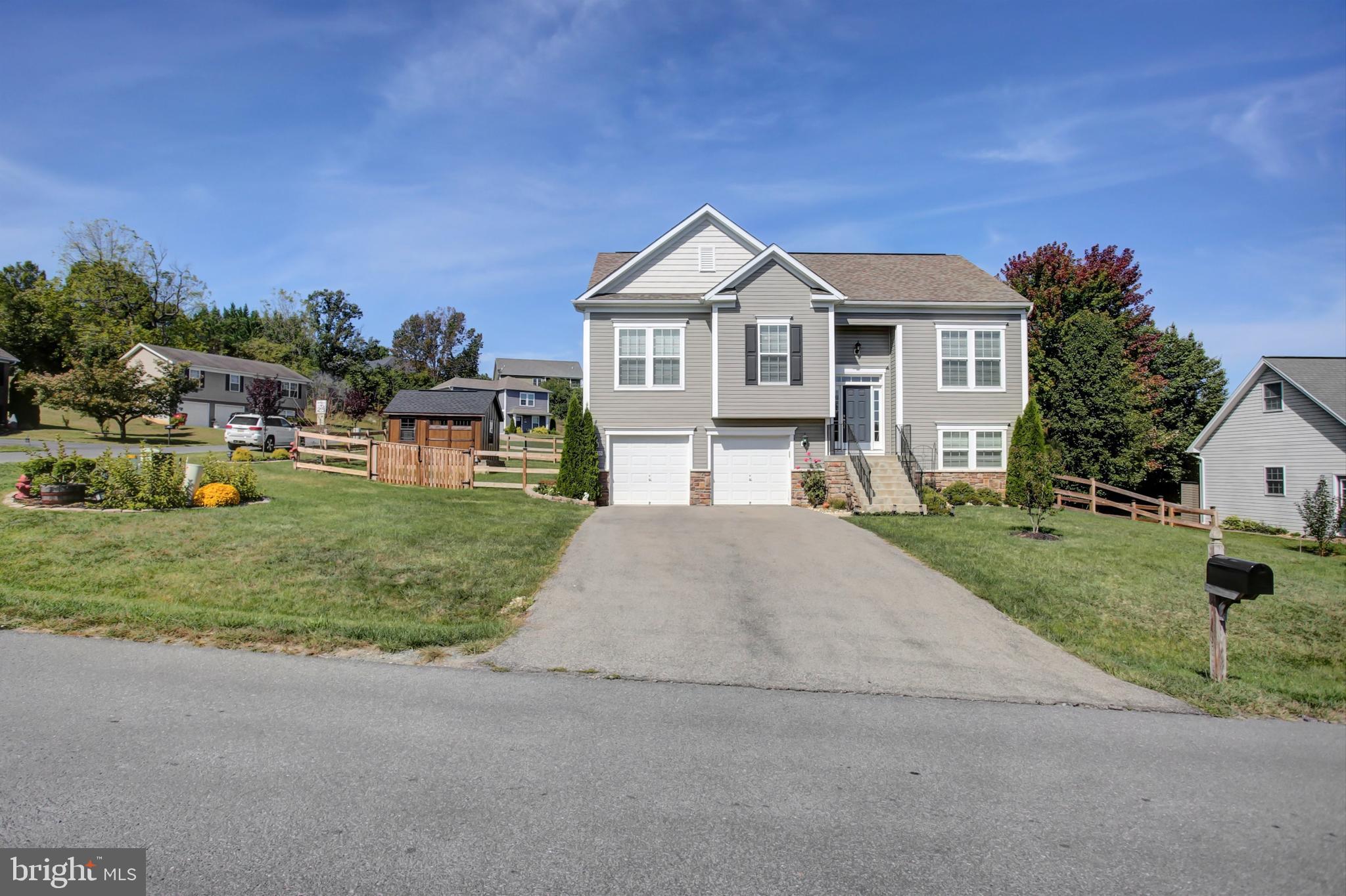 MARTINS RIDGE - Residential