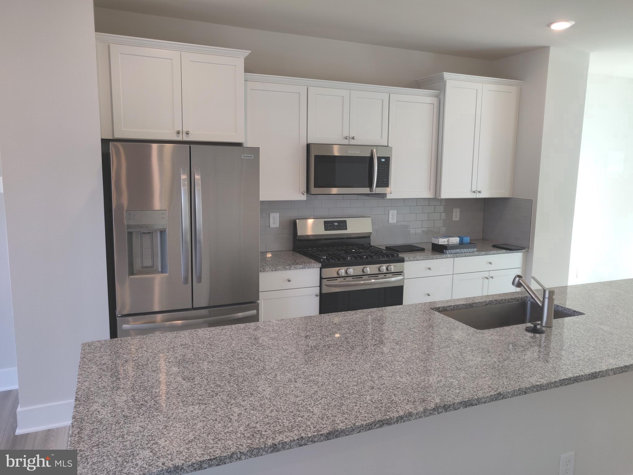 BRYANS ROAD - Residential Lease