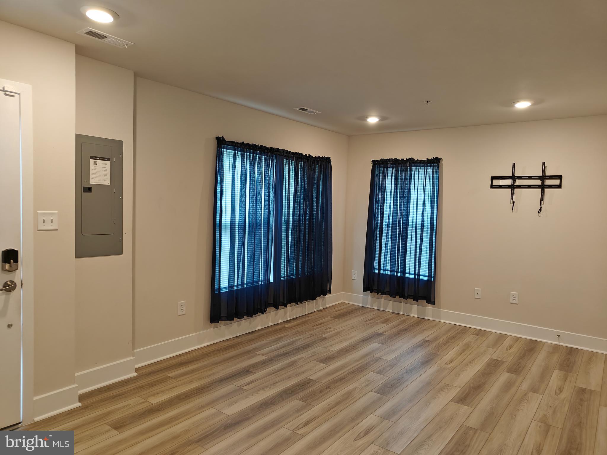 BRYANS ROAD - Residential Lease