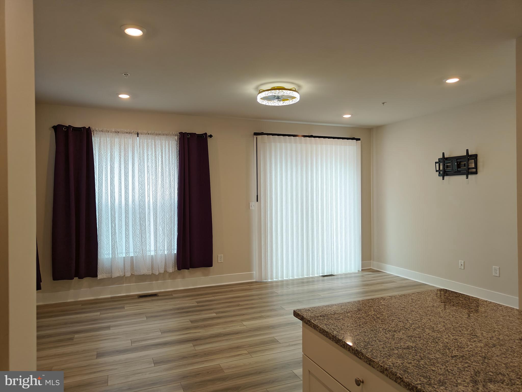 BRYANS ROAD - Residential Lease