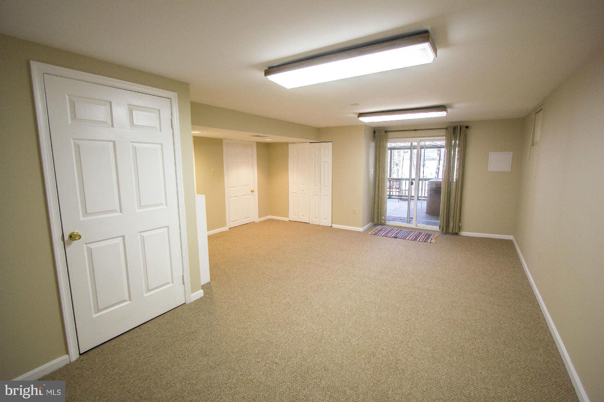 CLARKS CROSSING - Residential