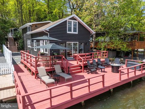 36 S LAKE DRIVE LAKE HARMONY PA 18624