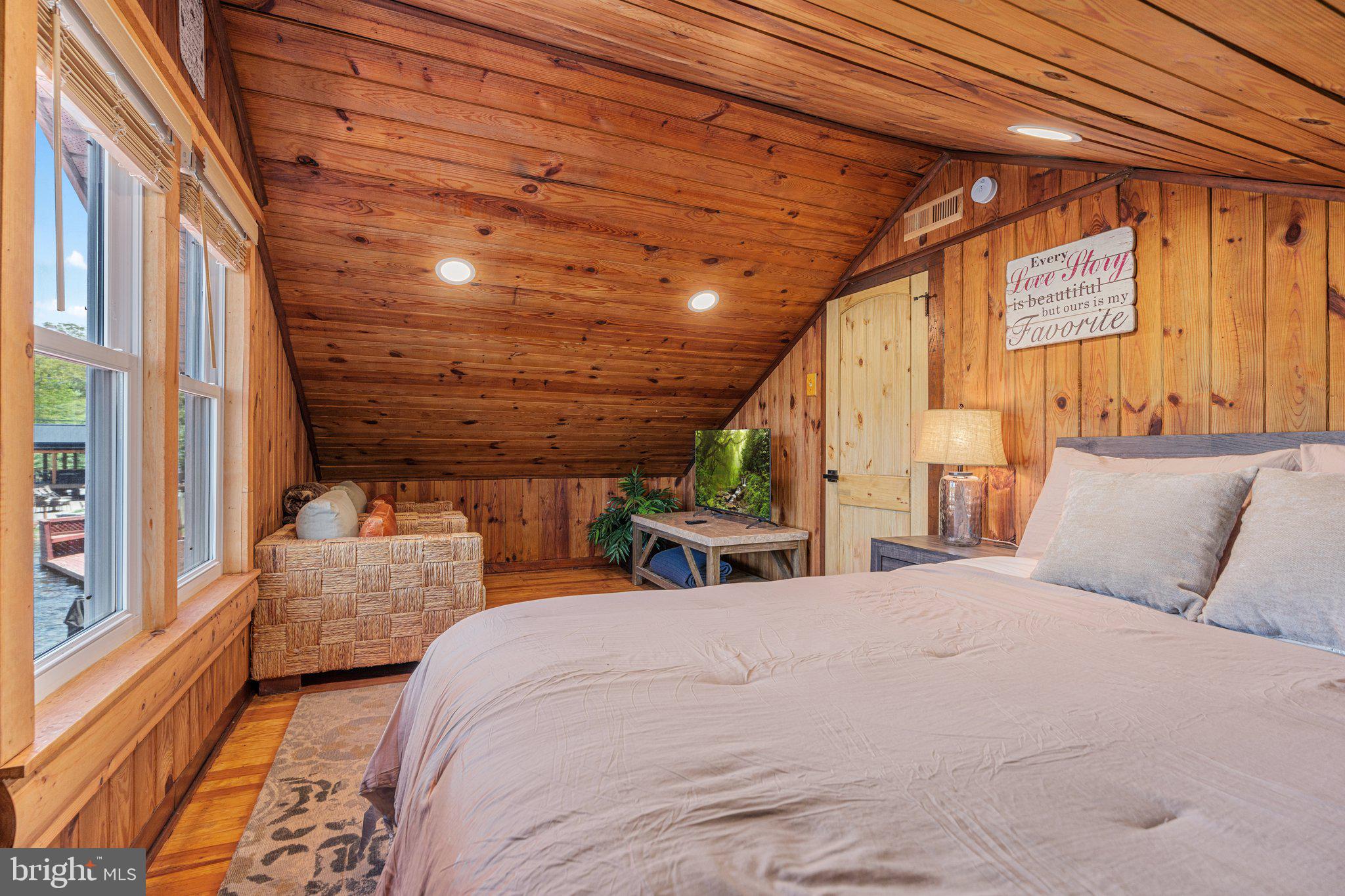 LAKE HARMONY - Residential