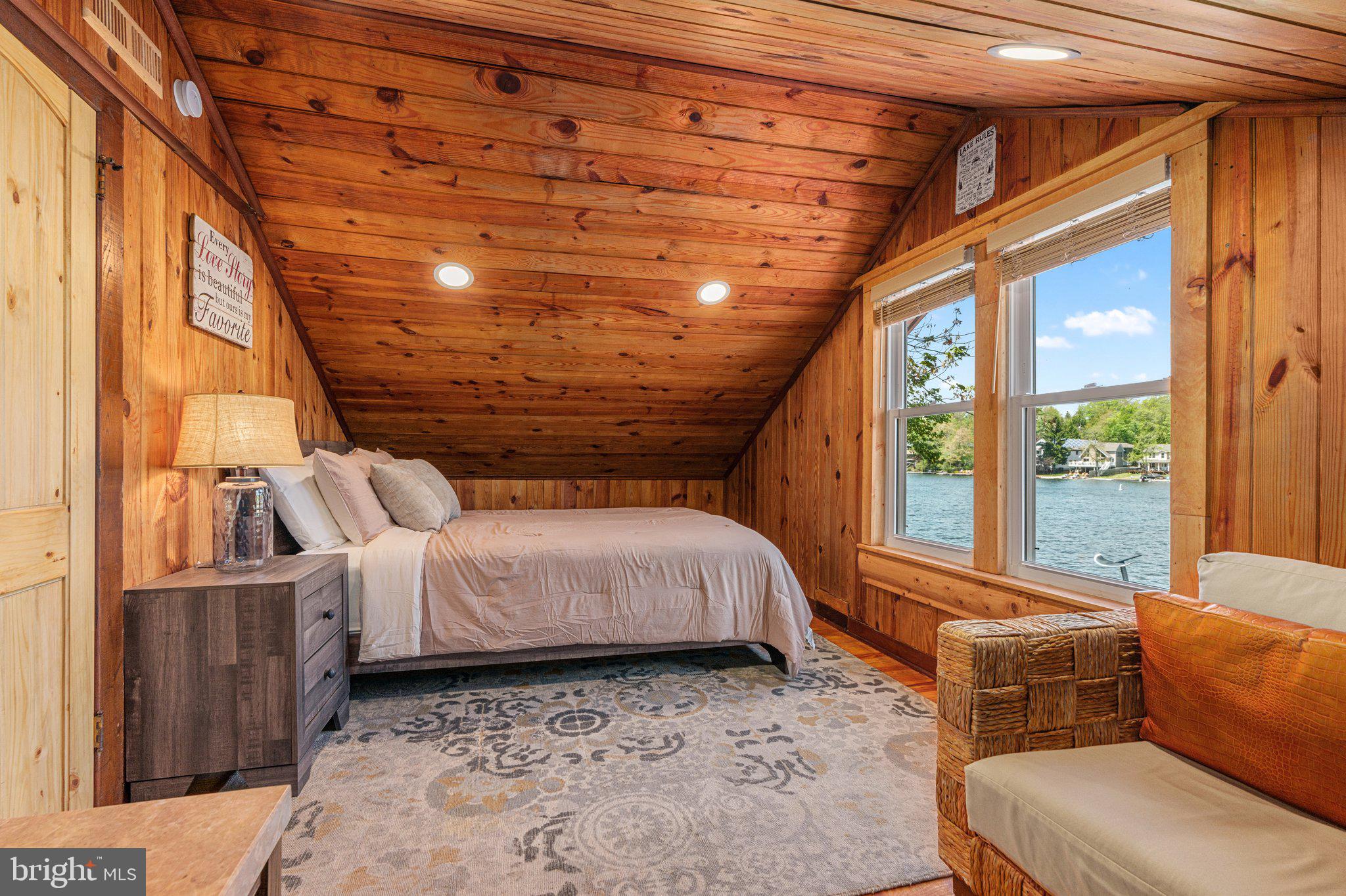 LAKE HARMONY - Residential