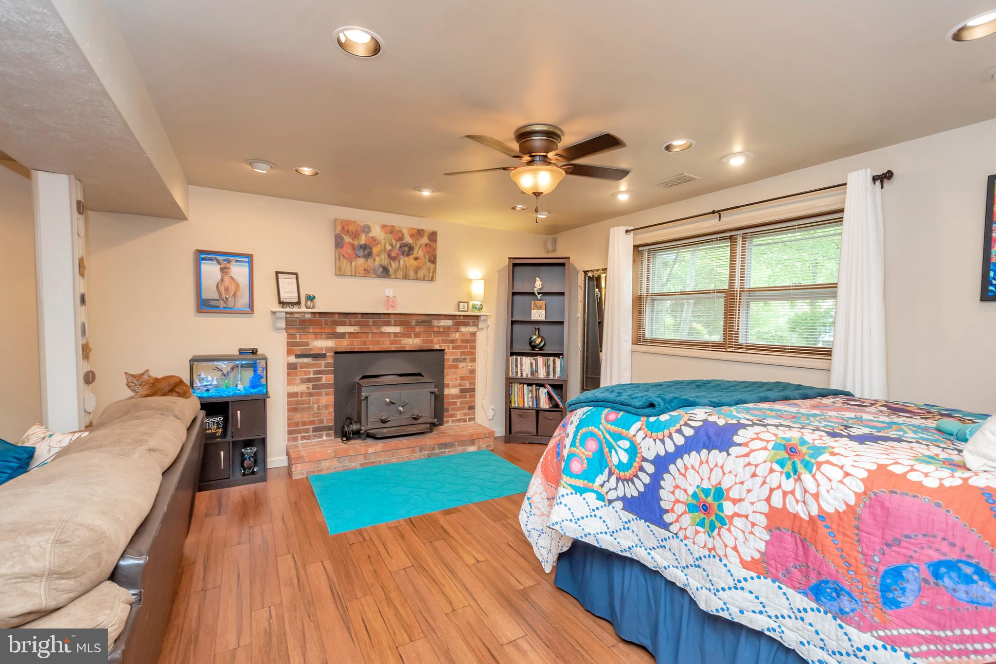 LAKE OF THE WOODS - Residential