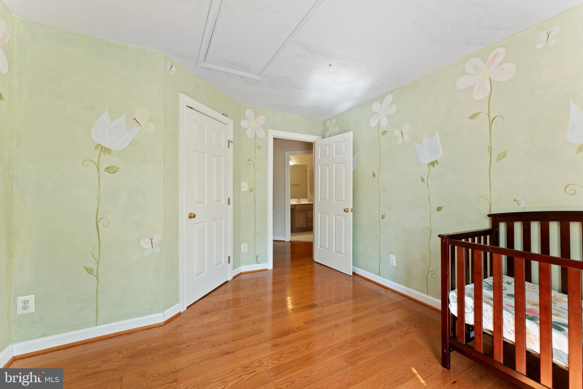 WAVERLY WOODS - Residential