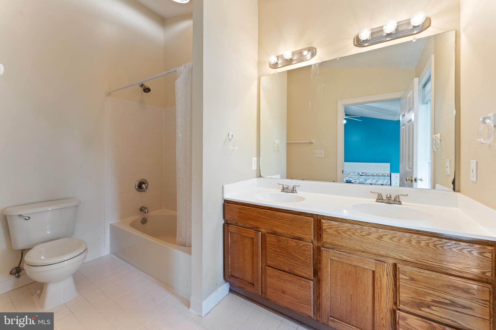 WAVERLY WOODS - Residential