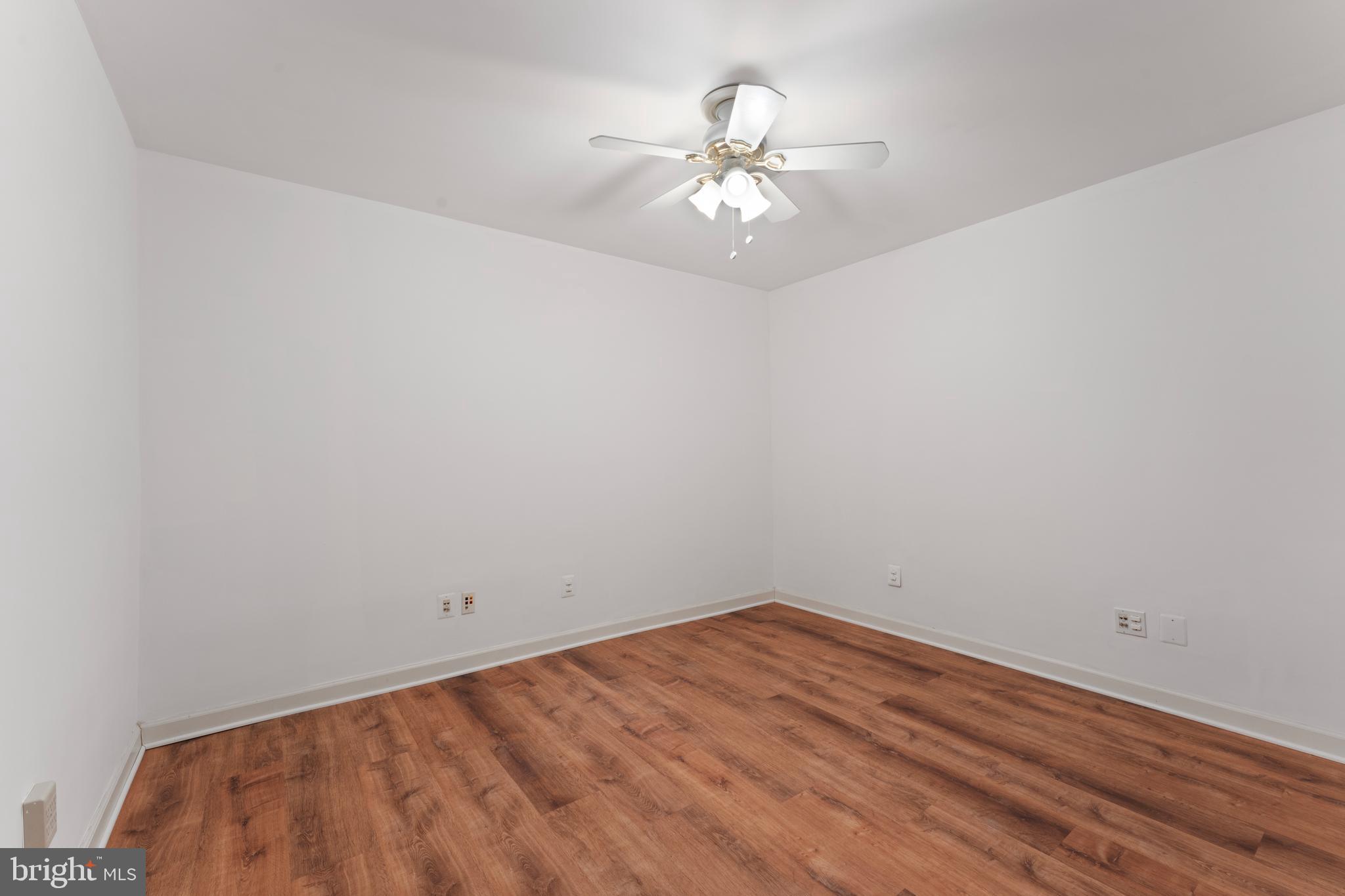 WAVERLY WOODS - Residential