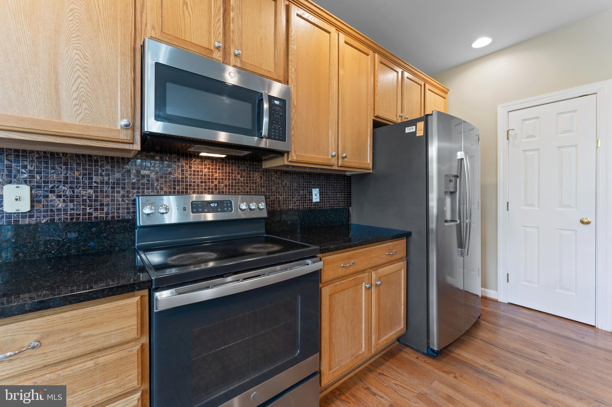 WAVERLY WOODS - Residential