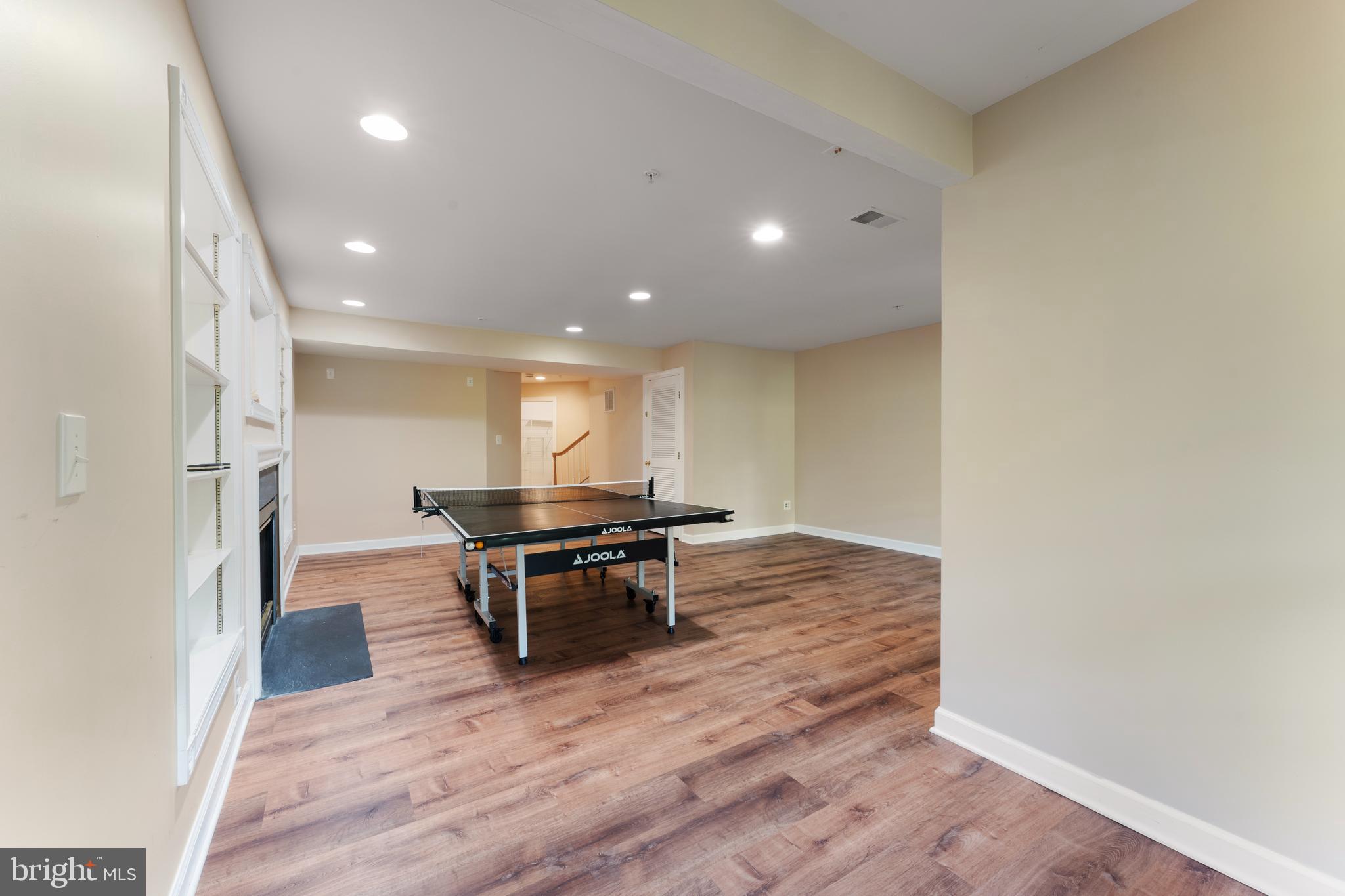 WAVERLY WOODS - Residential