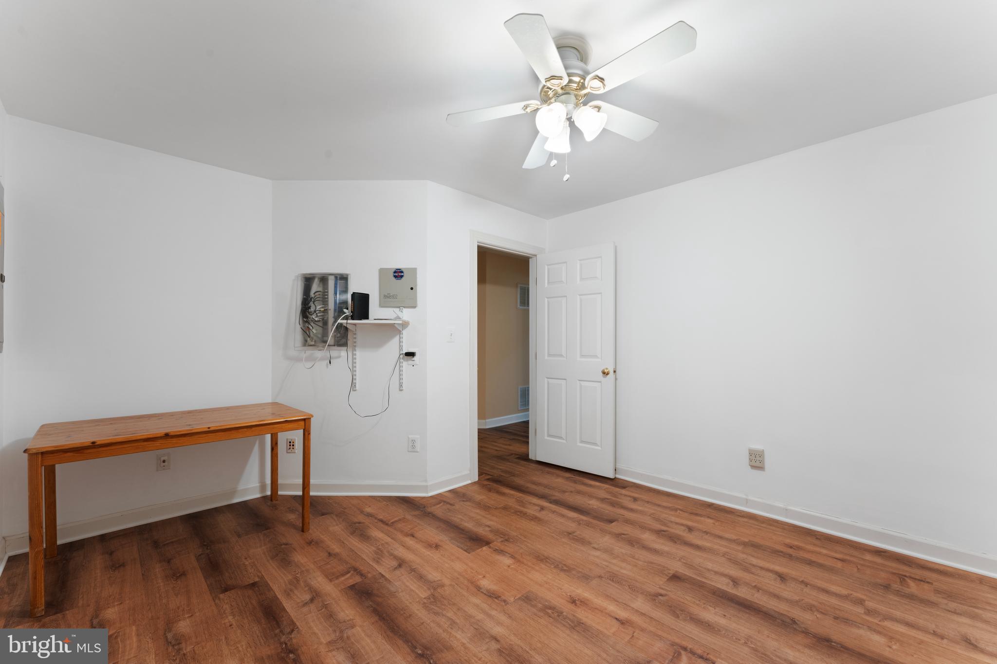 WAVERLY WOODS - Residential