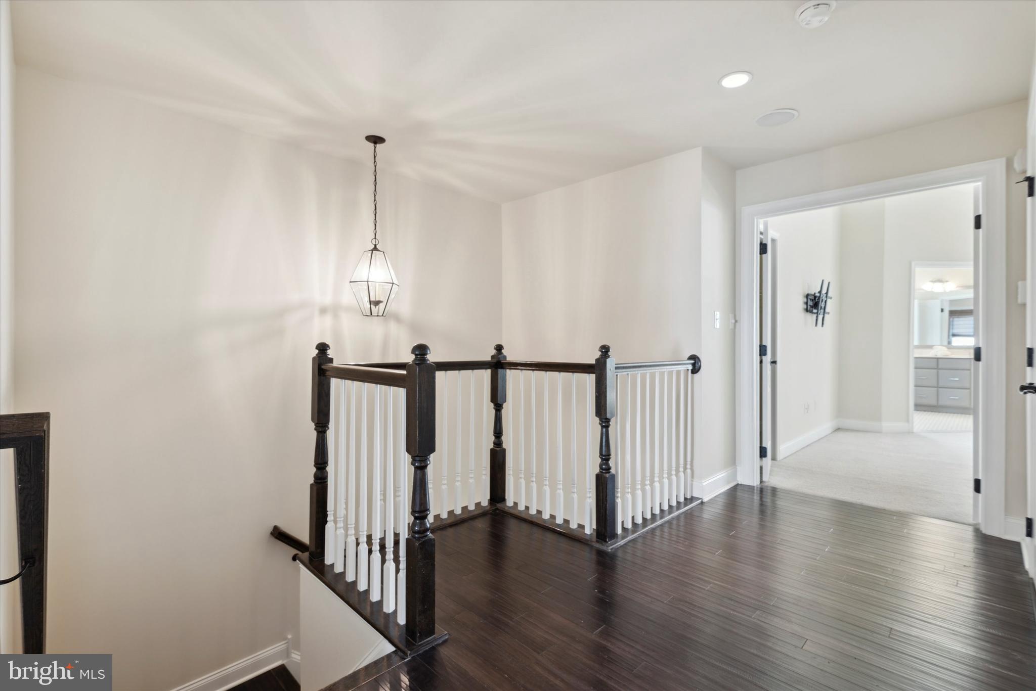 RAVENSCLIFF - Residential Lease