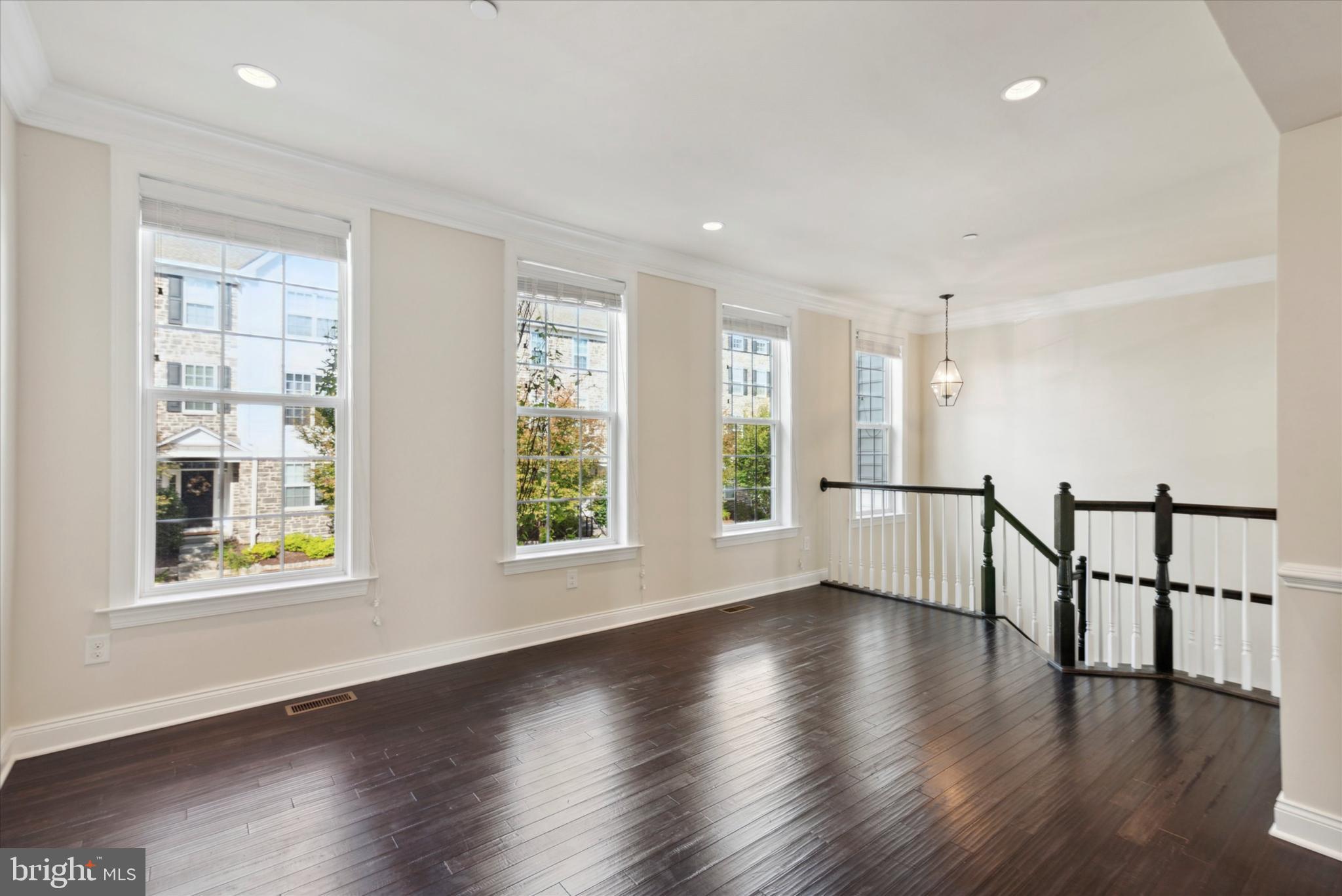 RAVENSCLIFF - Residential Lease