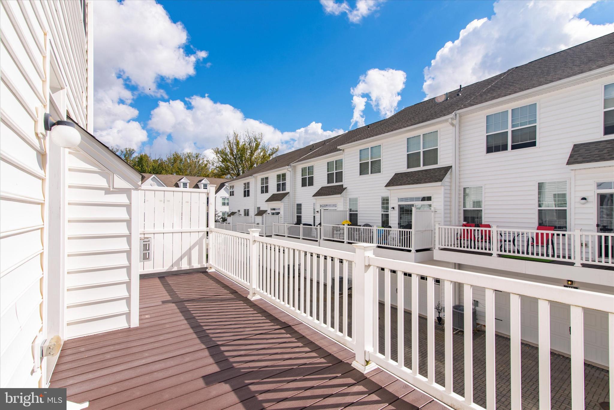 RAVENSCLIFF - Residential Lease