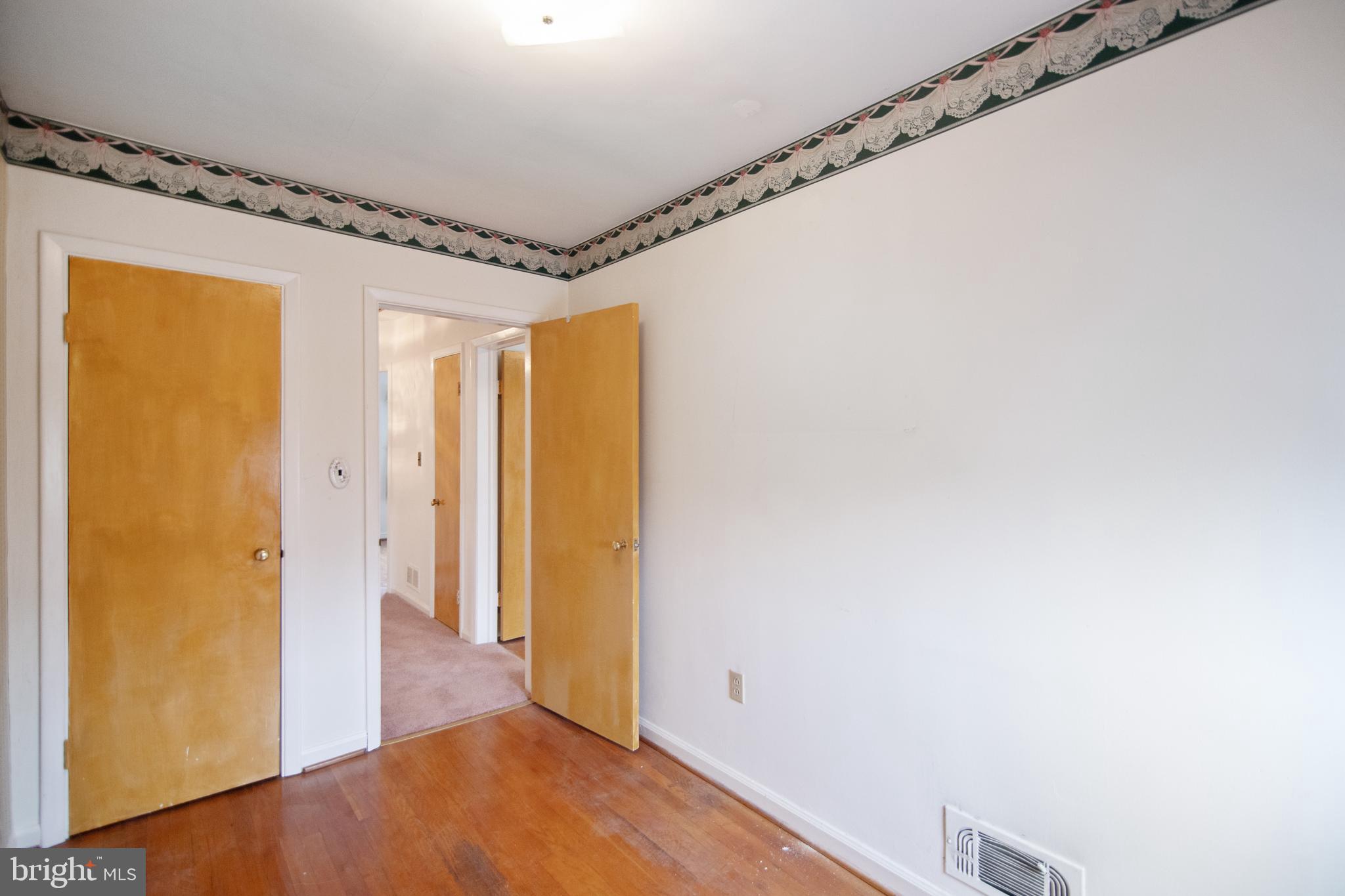 BALTIMORE HIGHLANDS - Residential