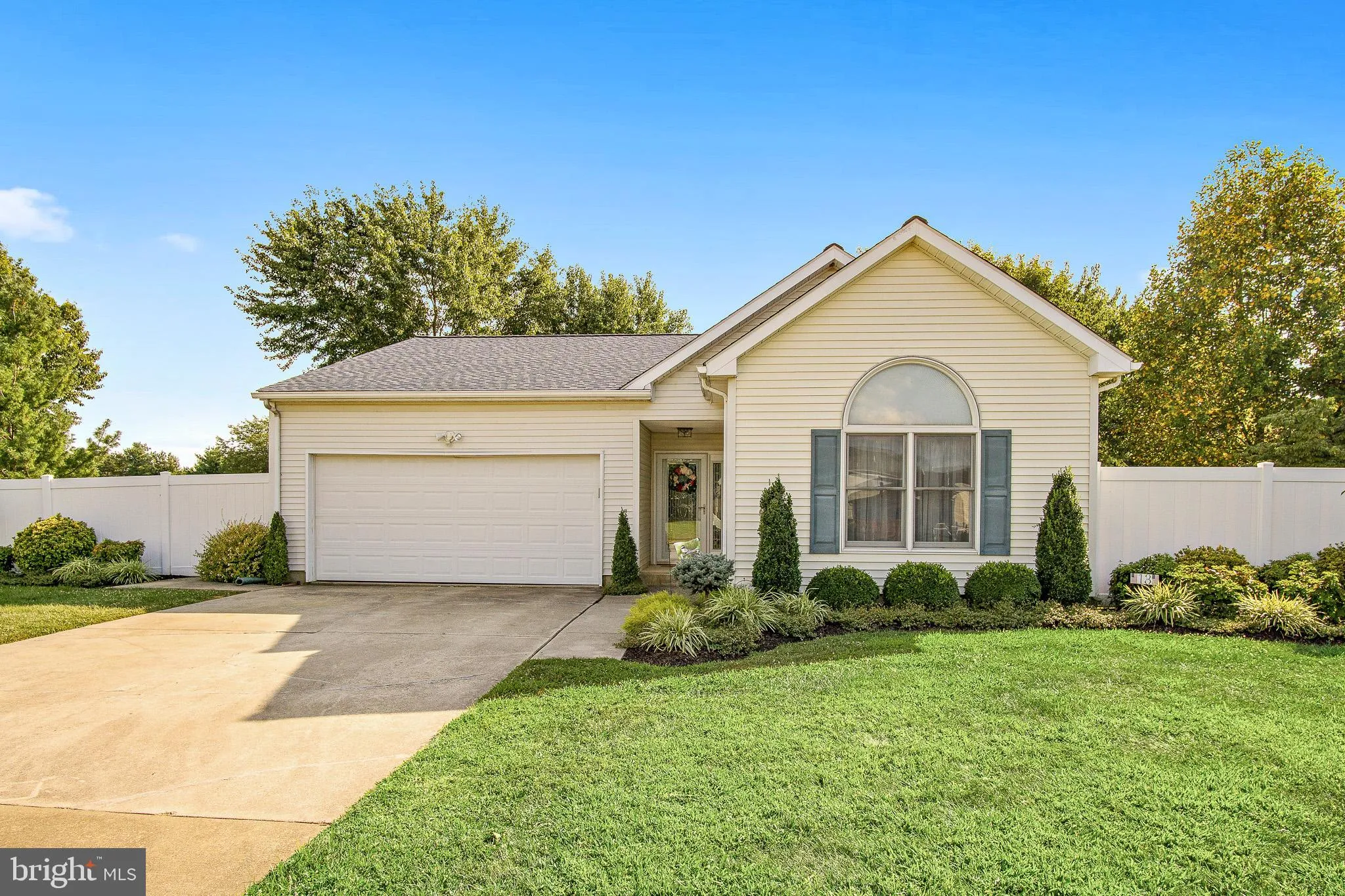 13 Charles Drive, New Castle, DE 19720