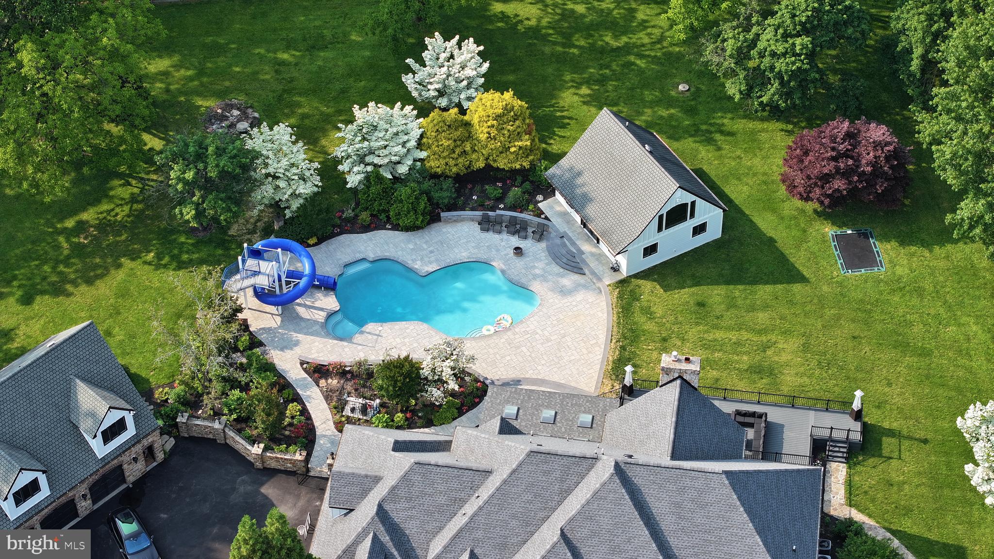 821 BURROWS RUN ROAD
