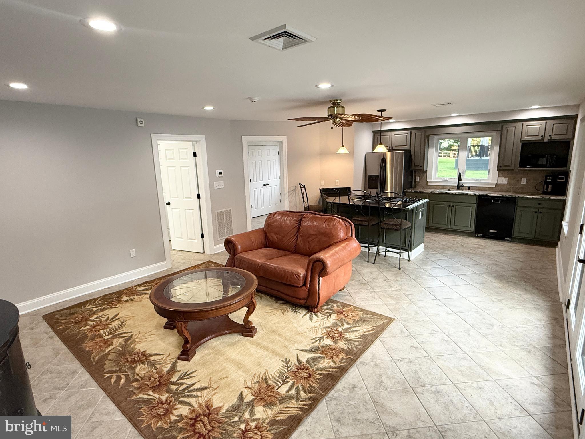 BURROWS RUN - Residential