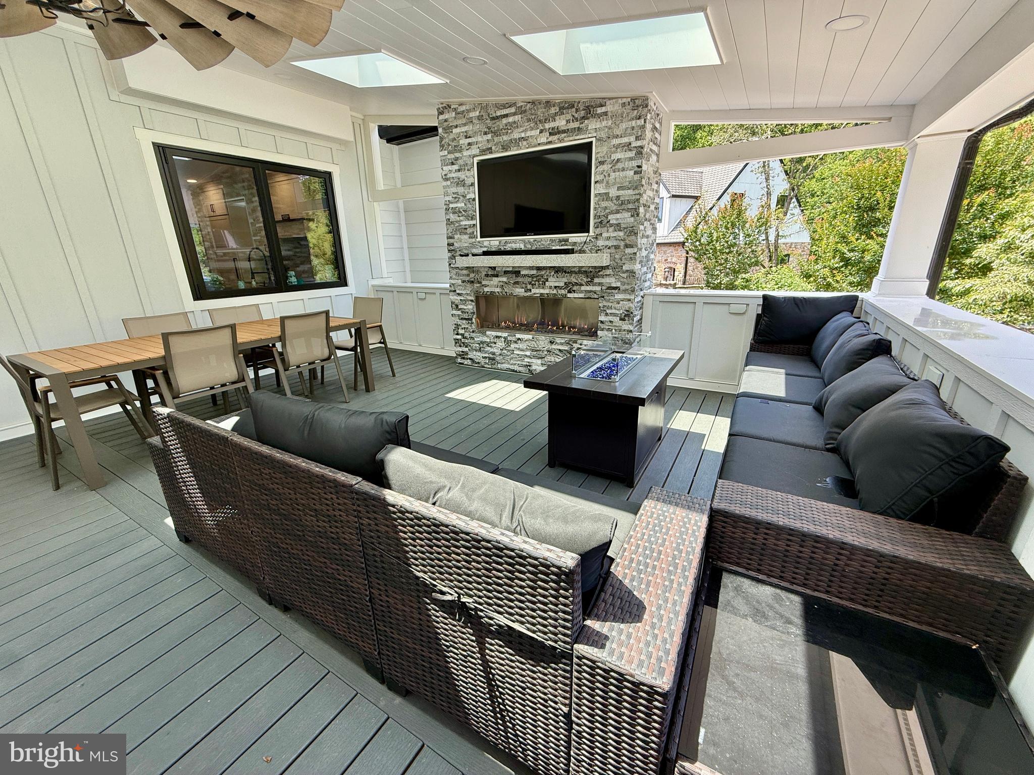 BURROWS RUN - Residential