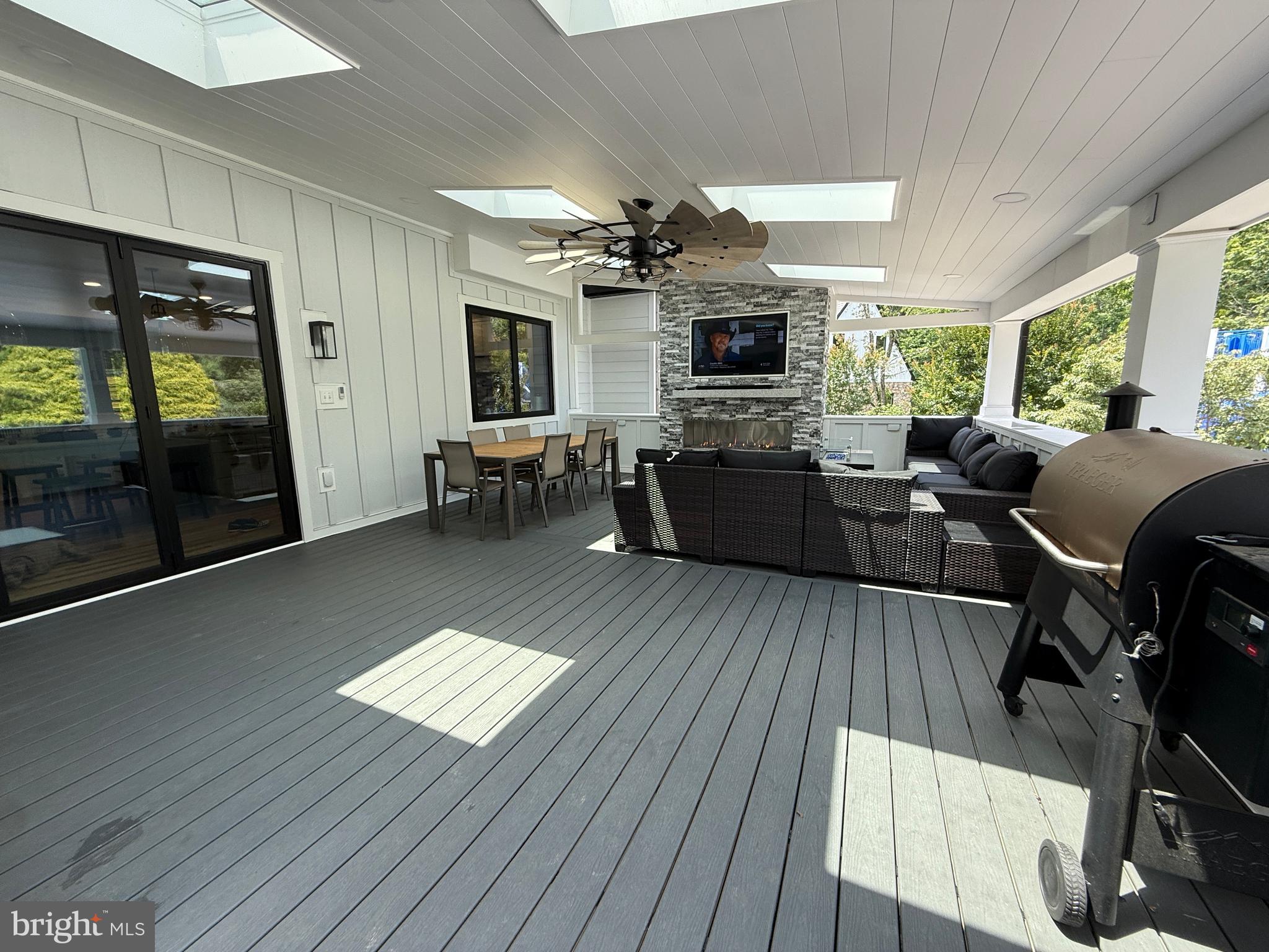 BURROWS RUN - Residential