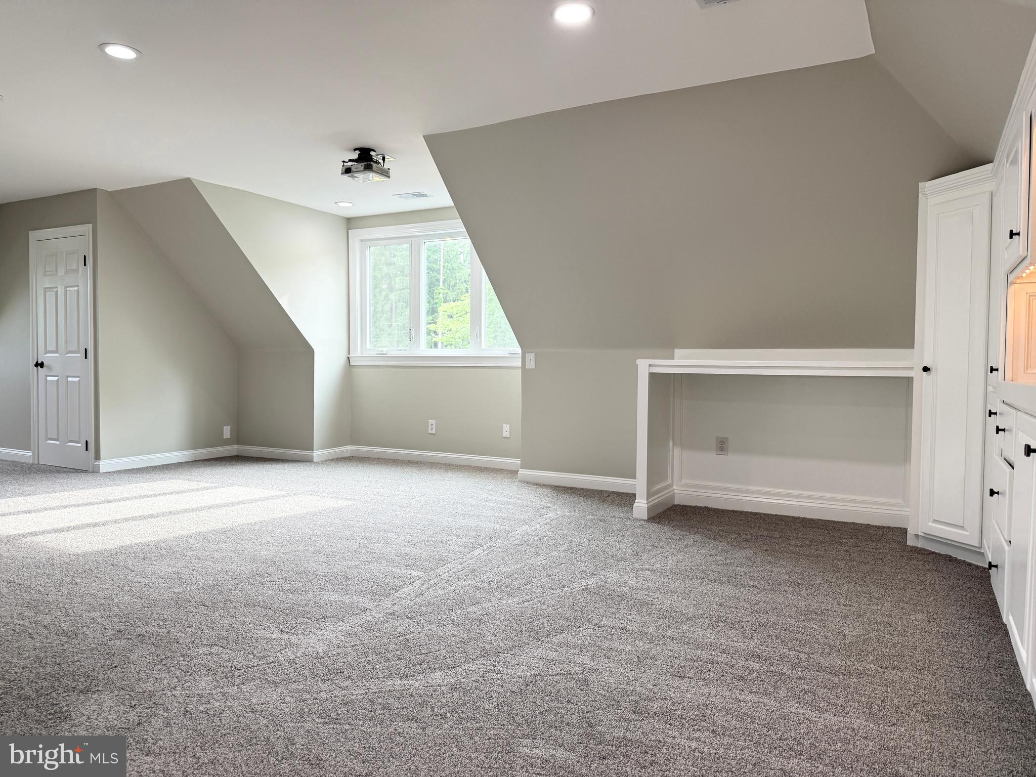 BURROWS RUN - Residential