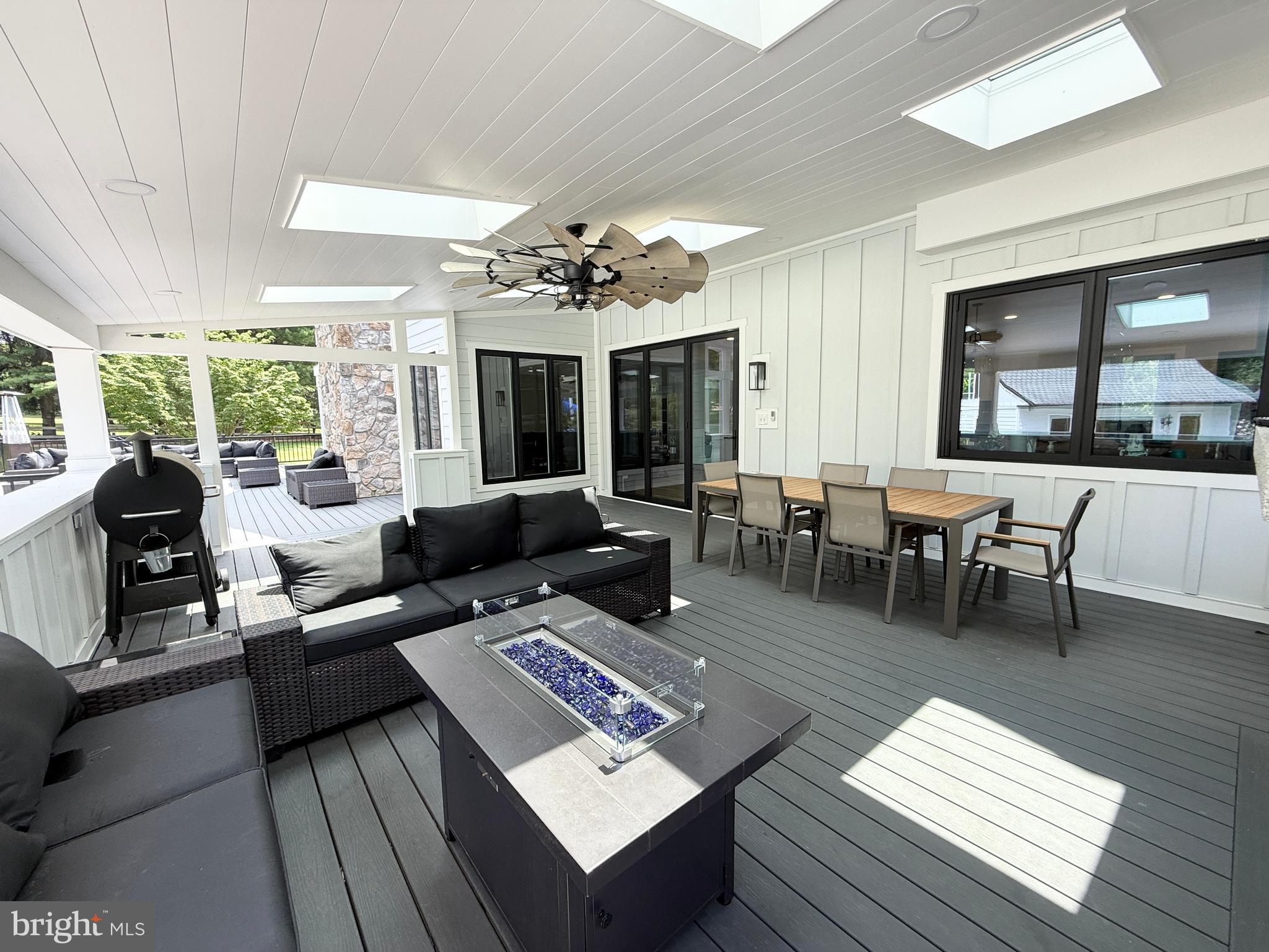 BURROWS RUN - Residential