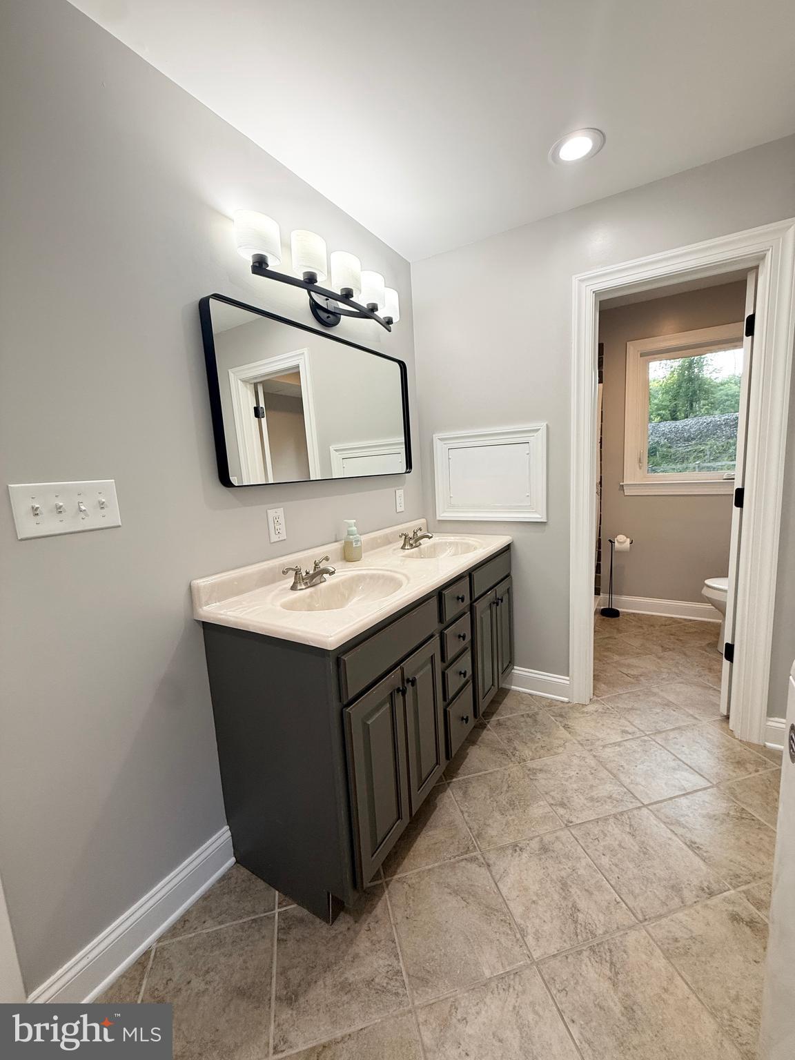 BURROWS RUN - Residential