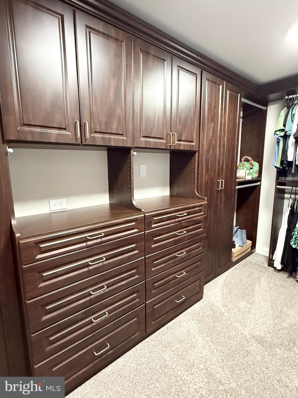 BURROWS RUN - Residential