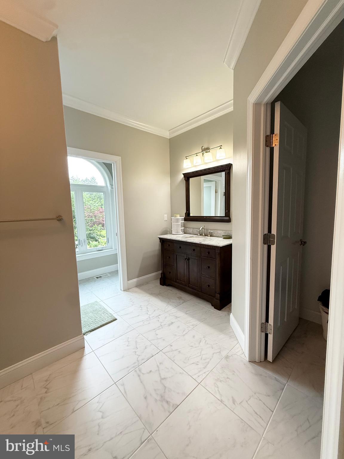 BURROWS RUN - Residential